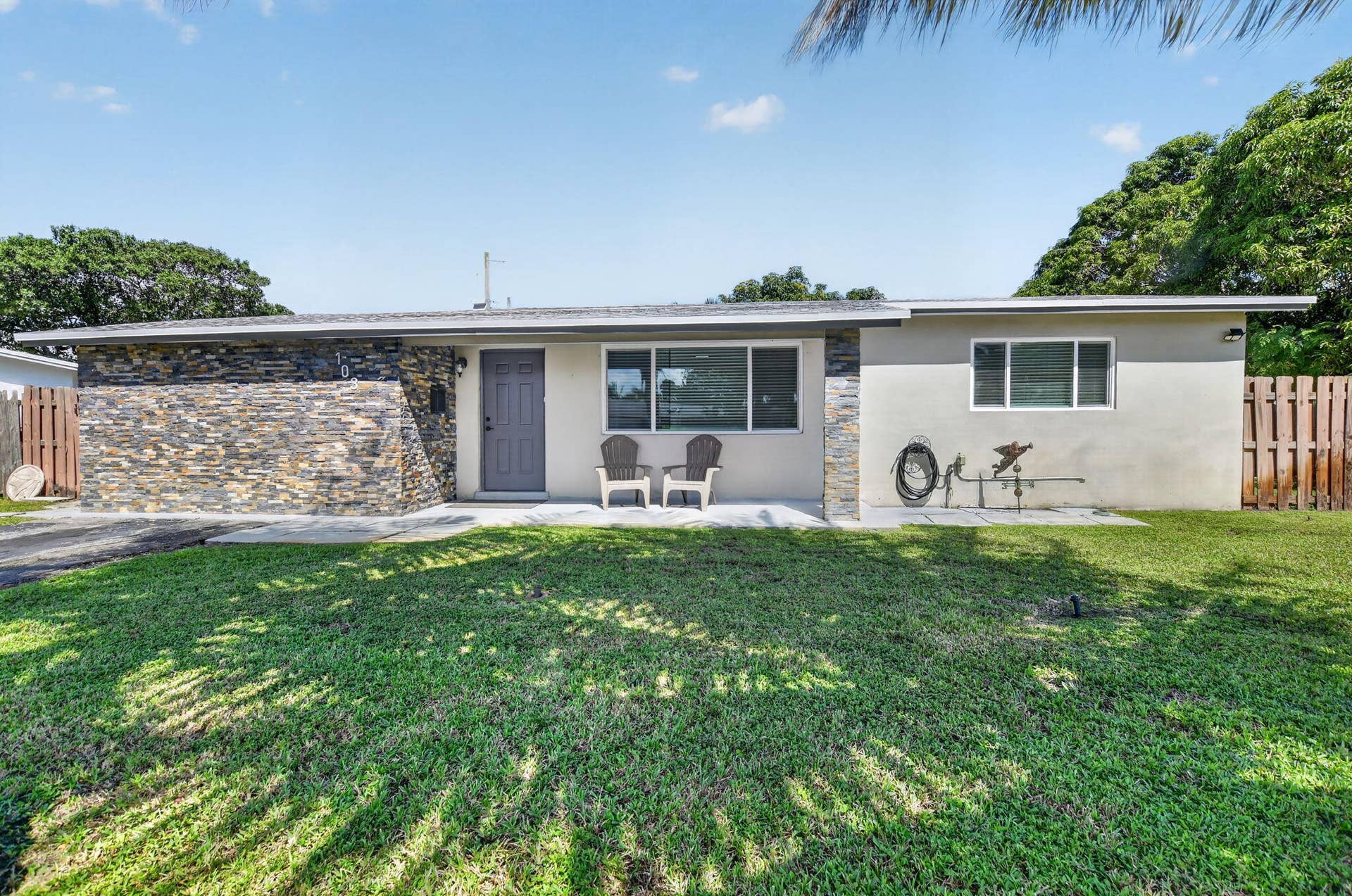 103 SW 14th Street, Deerfield Beach, FL 33441 1-web-or-mls-DSC_5009