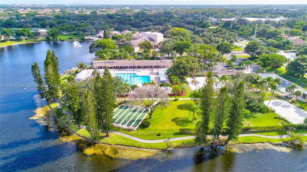 4119 CARAMBOLA Circle S, #2120, Coconut Creek, FL 33066 24