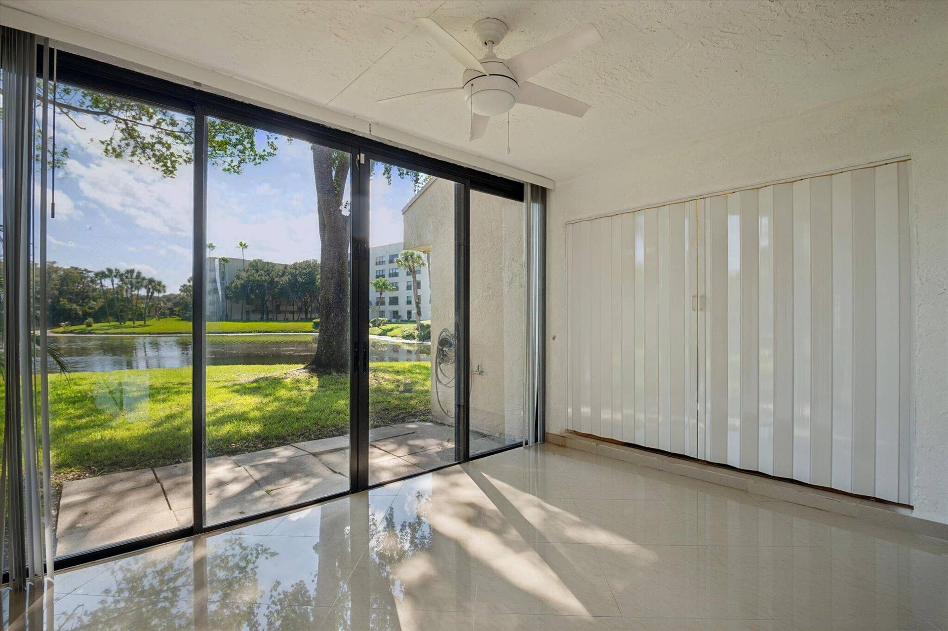 4119 CARAMBOLA Circle S, #2120, Coconut Creek, FL 33066 07-Curtis-4119 Carambola Cir S #2120-7