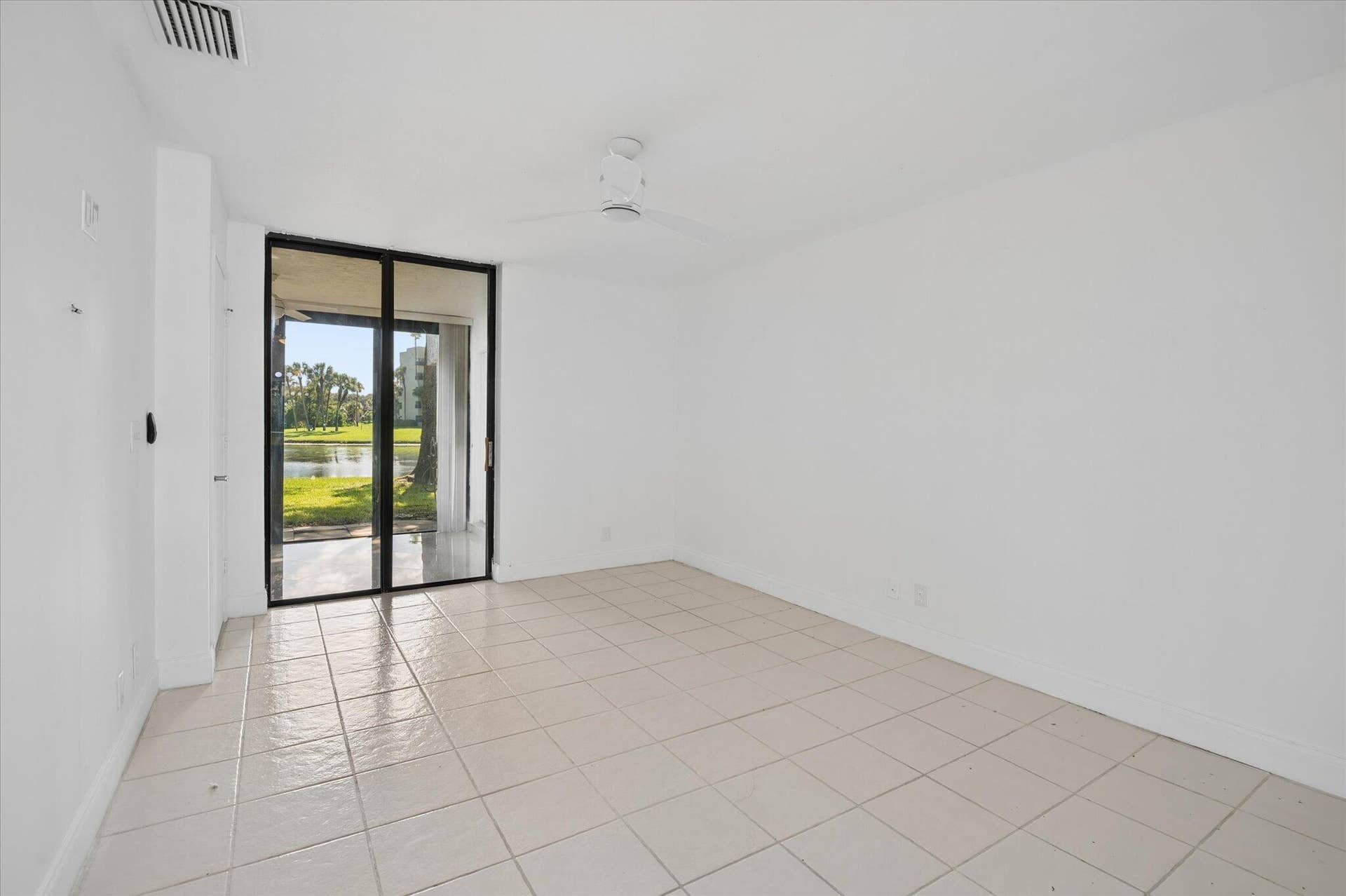 4119 CARAMBOLA Circle S, #2120, Coconut Creek, FL 33066 09-Curtis-4119 Carambola Cir S #2120-9