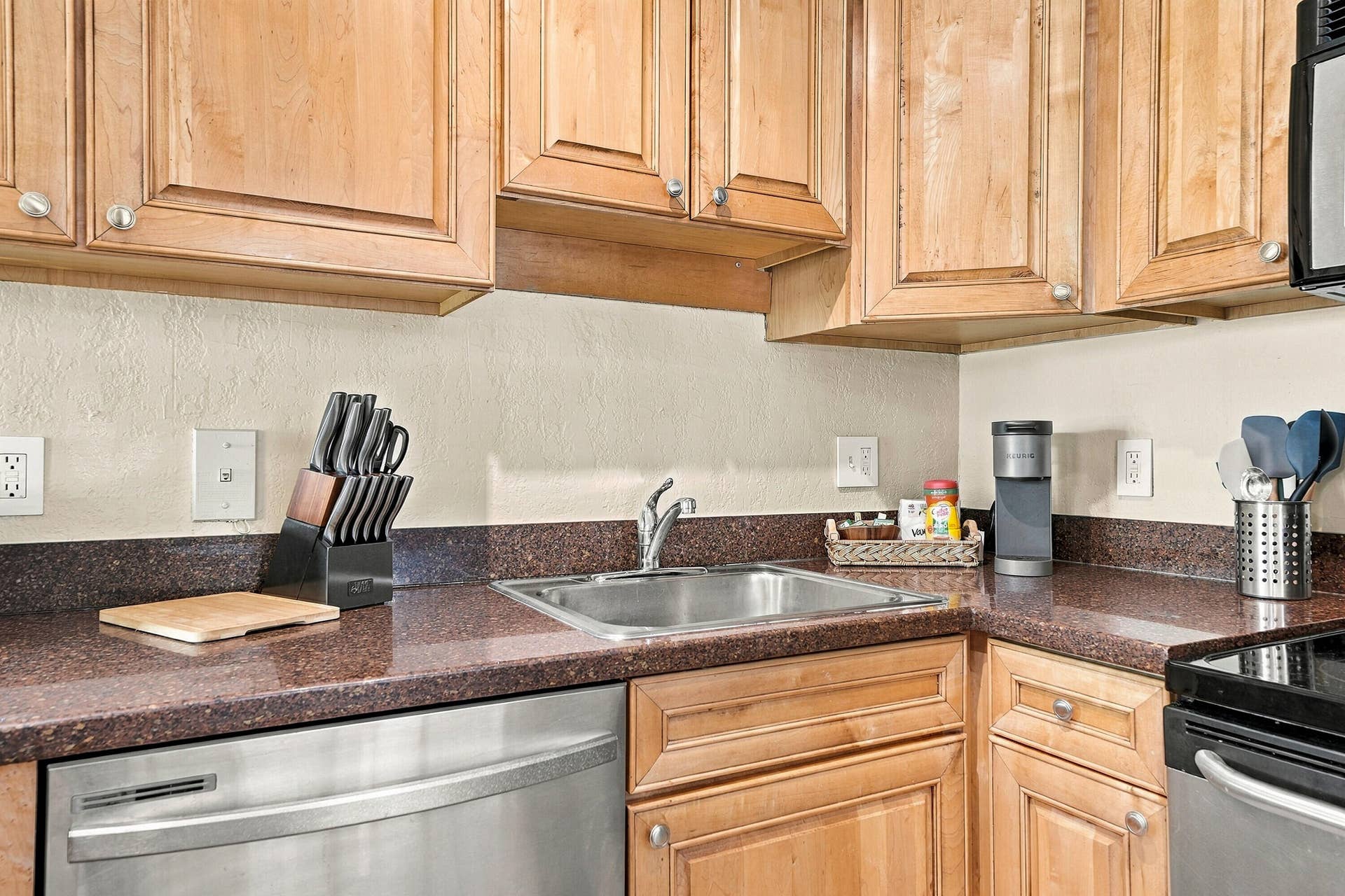 2660 NE 8TH Avenue, #219, Wilton Manors, FL 33334 12_dsc07558