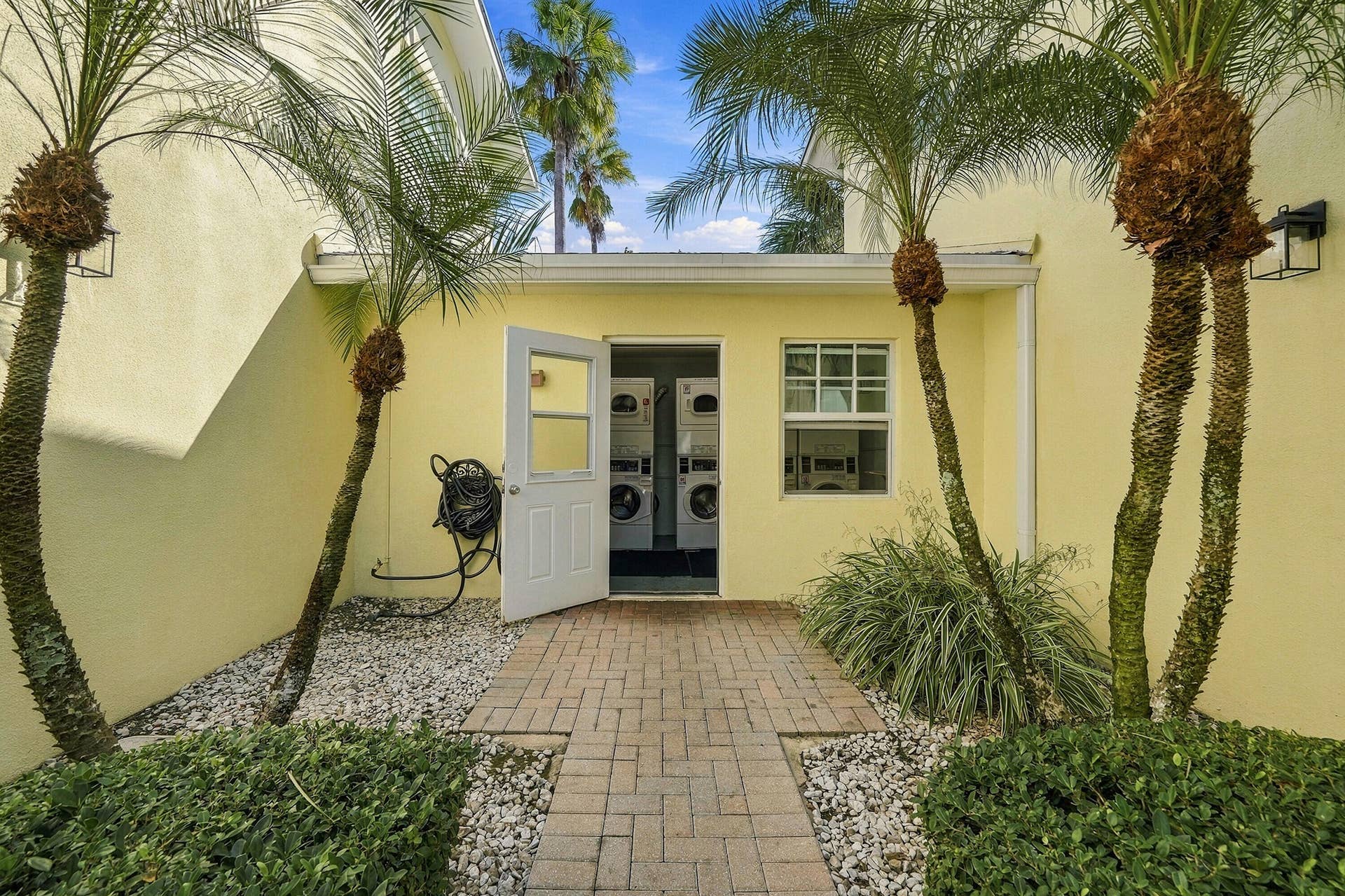 2660 NE 8TH Avenue, #219, Wilton Manors, FL 33334 25_dsc07668