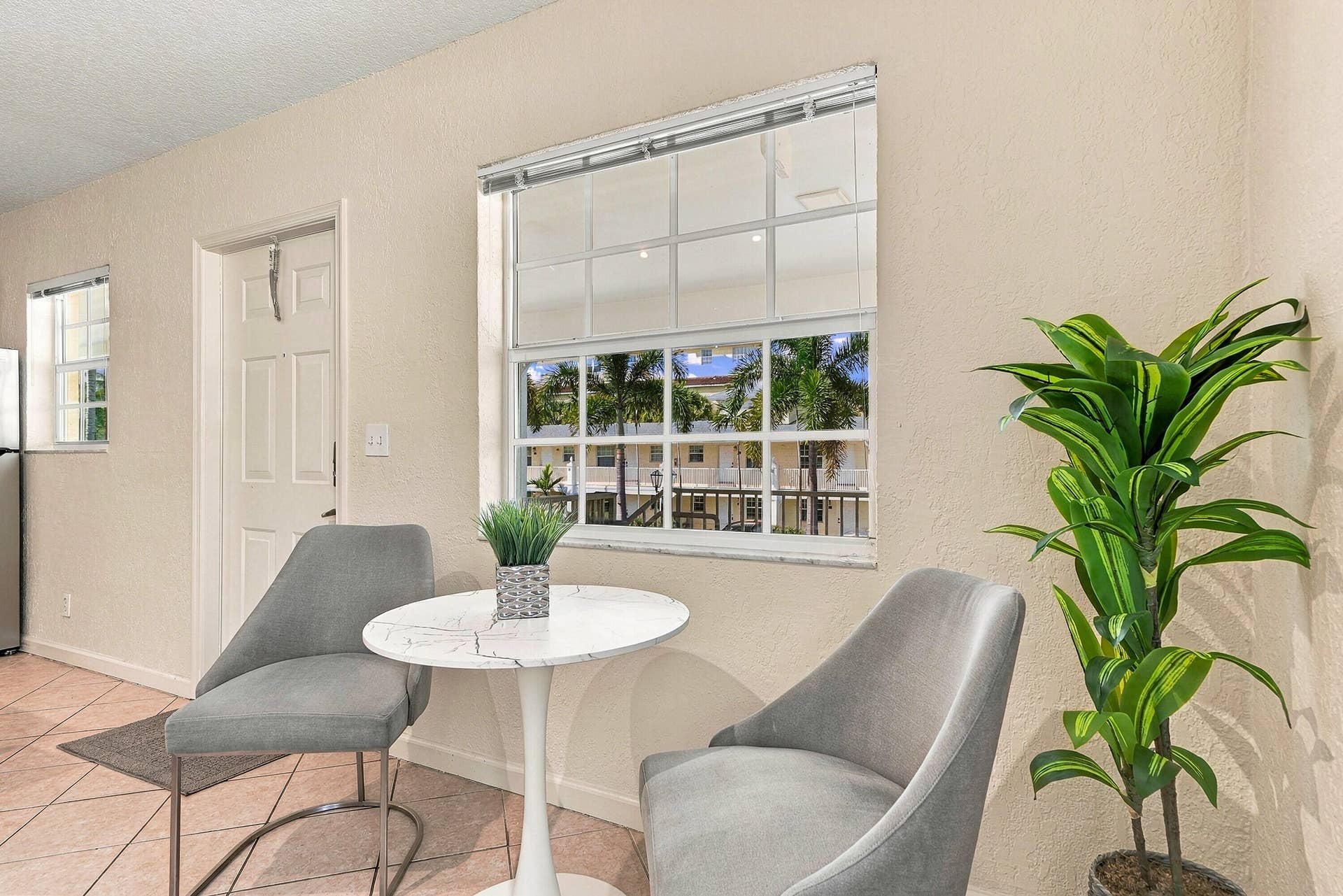 2660 NE 8TH Avenue, #219, Wilton Manors, FL 33334 08_dsc07583