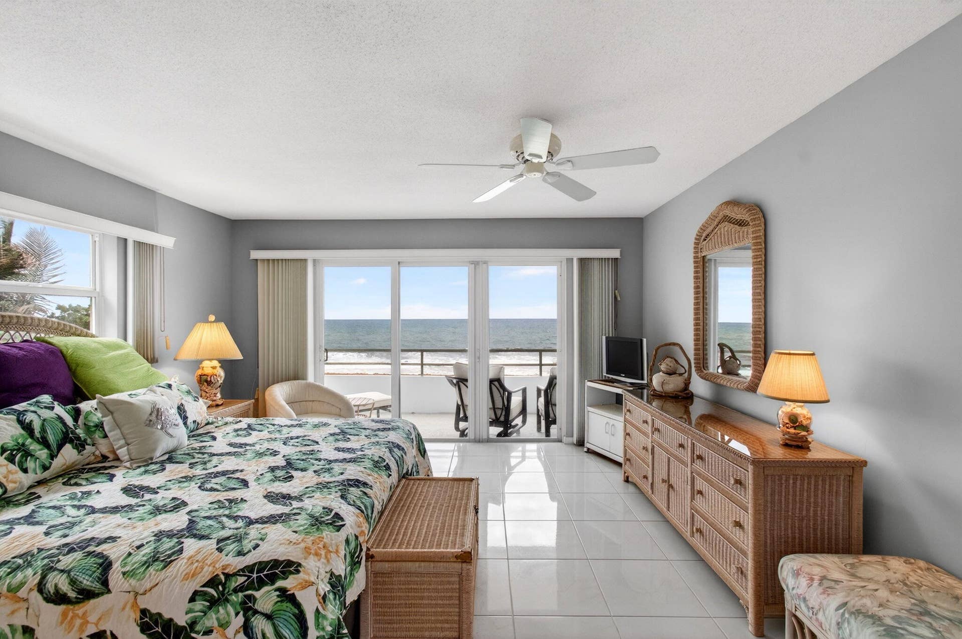 2701 S Ocean Boulevard, #21, Highland Beach, FL 33487 67-web-or-mls-DSC_9402