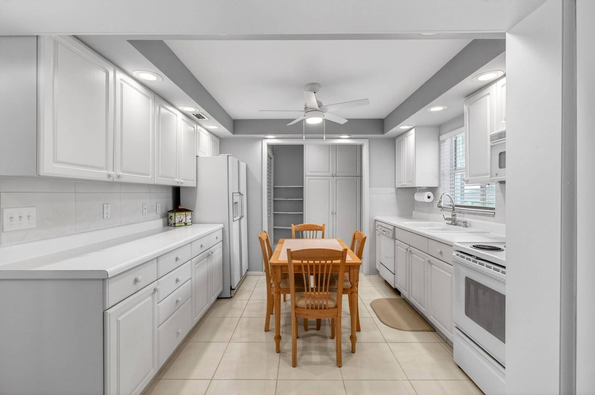 2701 S Ocean Boulevard, #21, Highland Beach, FL 33487 45-web-or-mls-DSC_9680(1)