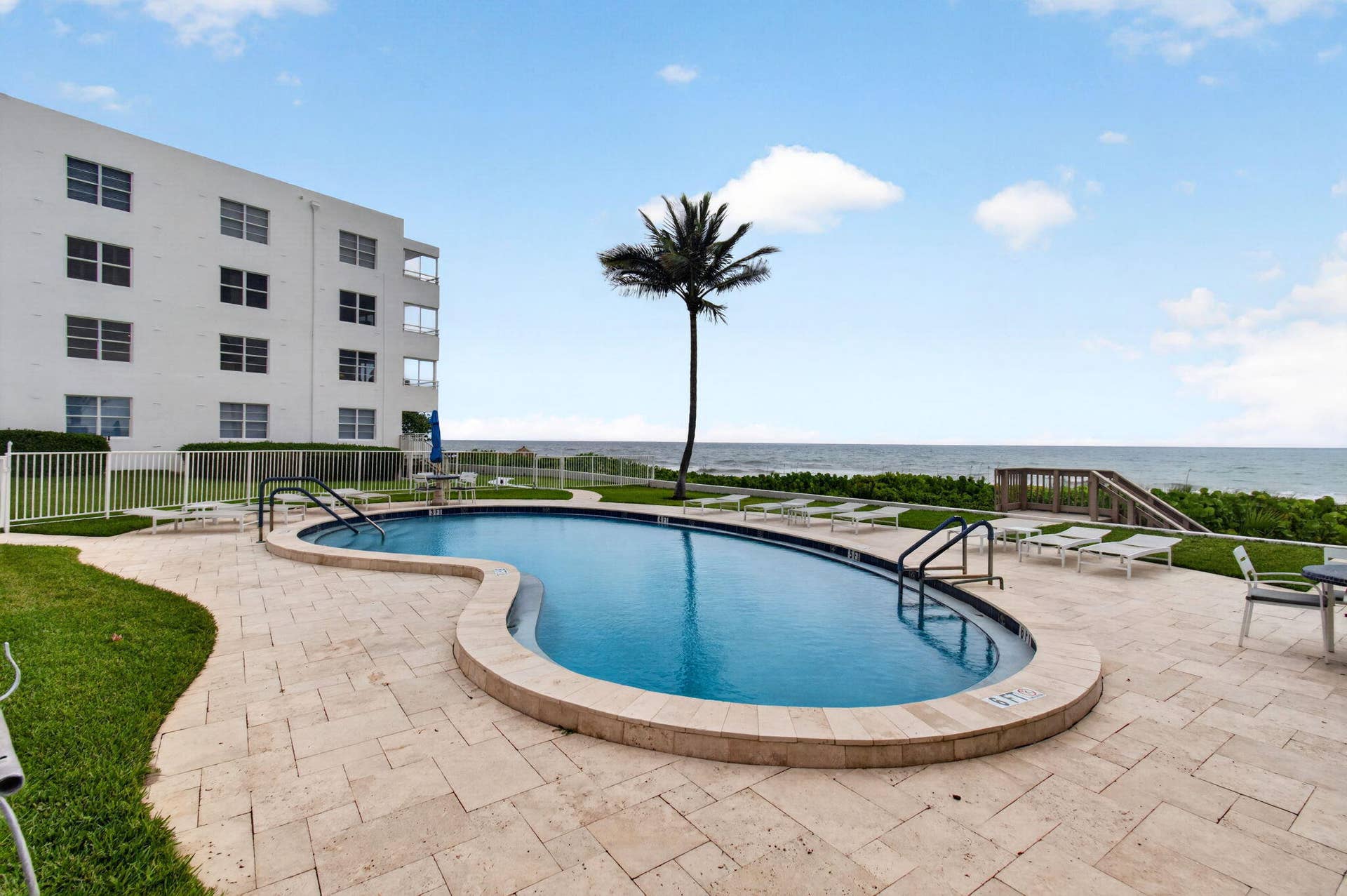 2701 S Ocean Boulevard, #21, Highland Beach, FL 33487 83-web-or-mls-DSC_9941