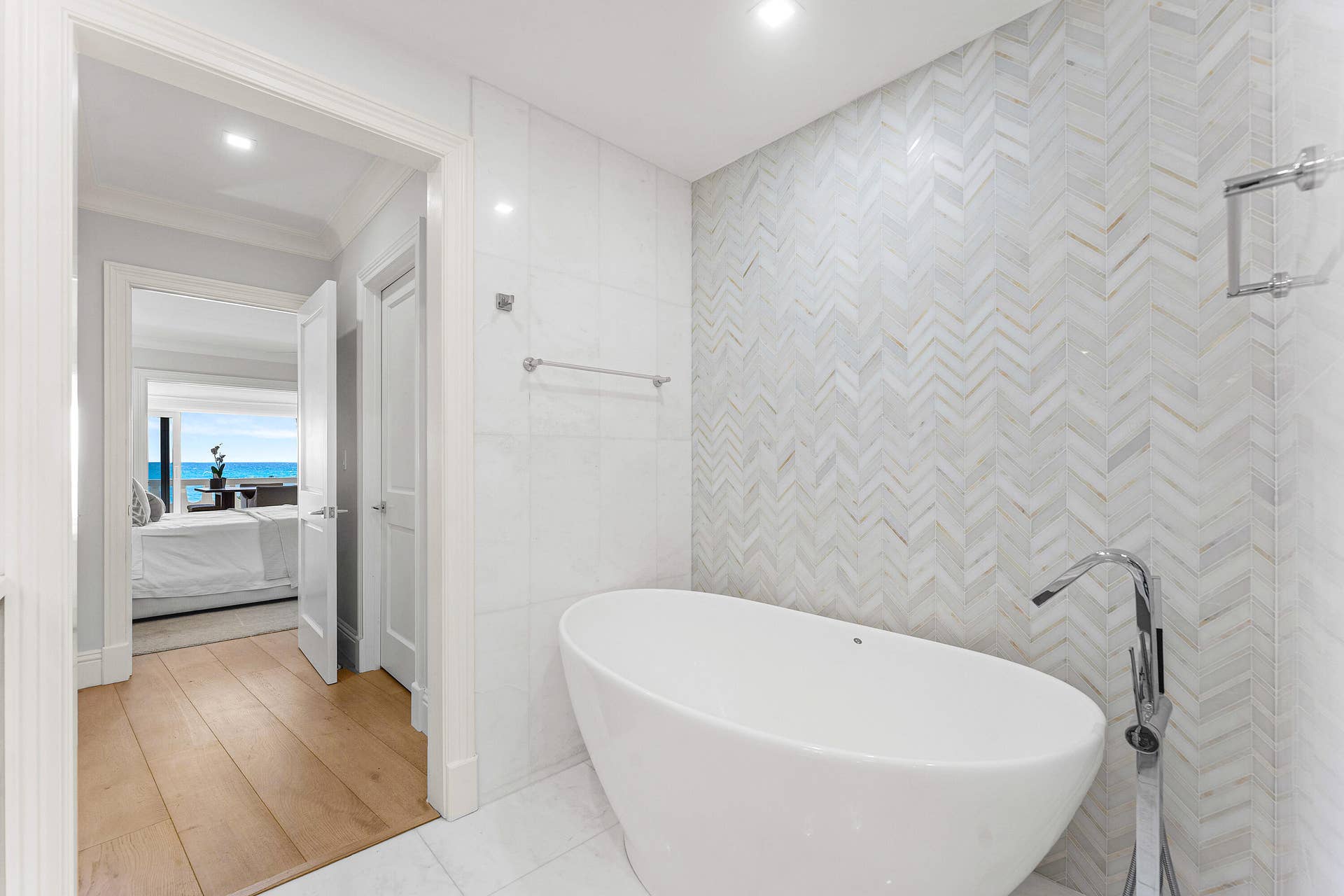 300 S Ocean Boulevard, #2D, Palm Beach, FL 33480 029-300SouthOceanBoulevard-2D-PalmBeach-