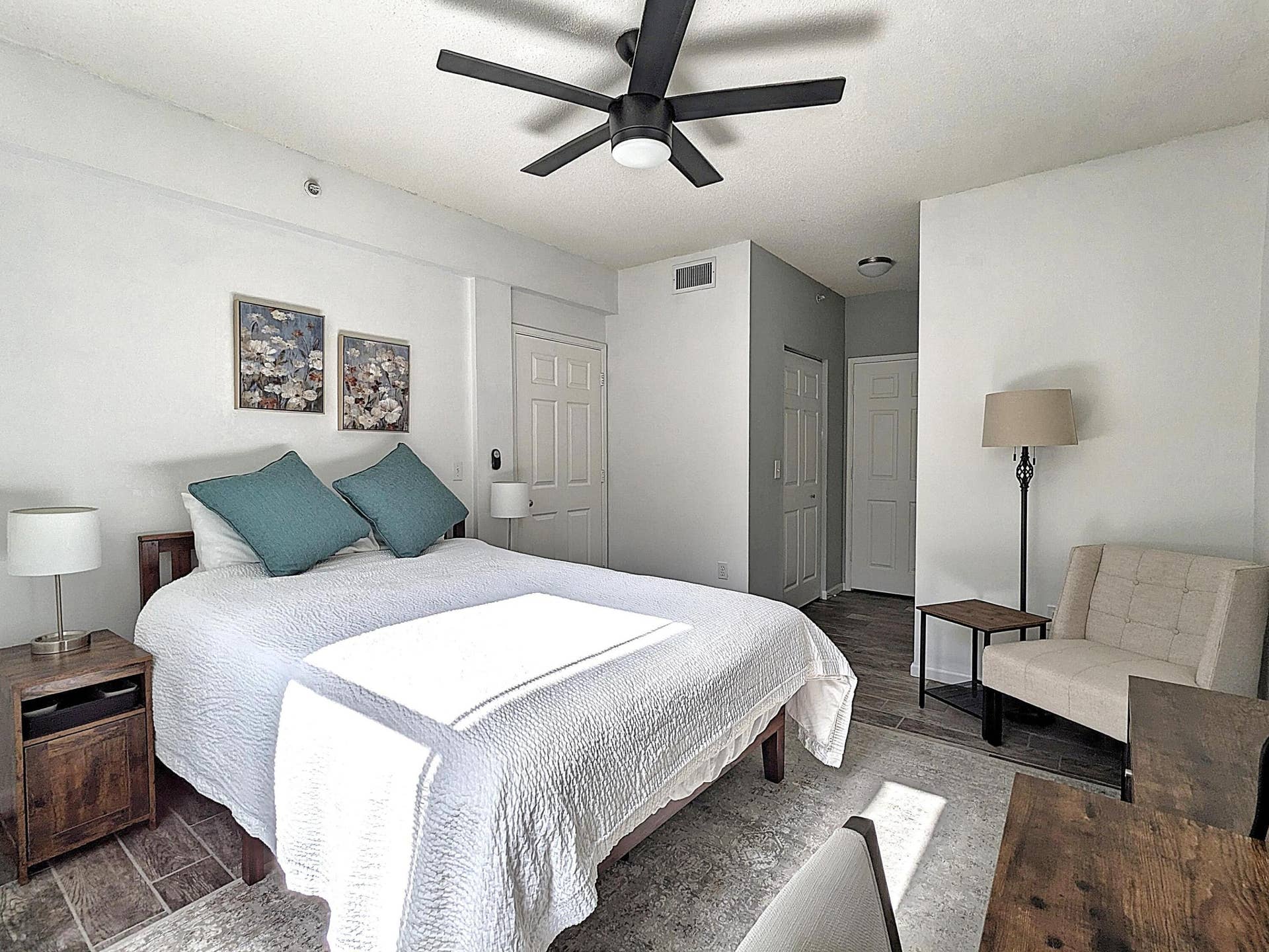 630 S SAPODILLA Avenue, #308, West Palm Beach, FL 33401 7 Second Master