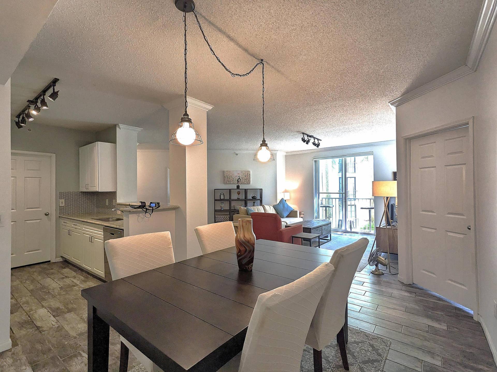 630 S SAPODILLA Avenue, #308, West Palm Beach, FL 33401 1. Dinning-Living Furn (1)