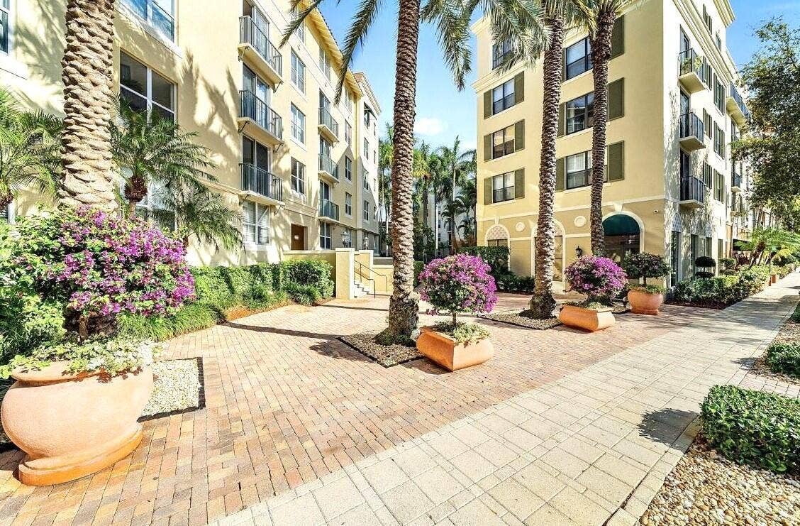 630 S SAPODILLA Avenue, #308, West Palm Beach, FL 33401 15 building (1)