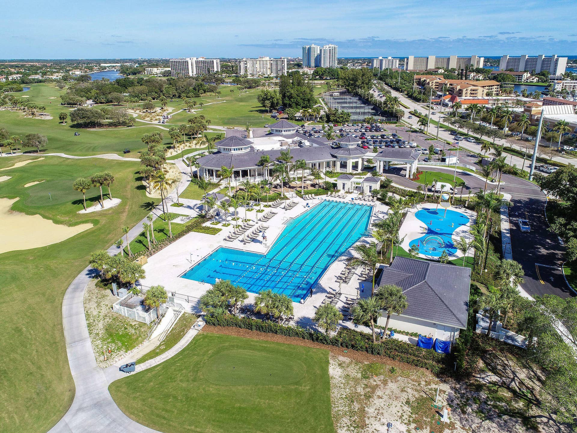 Minutes to the North Palm beach Country Club and public golf course