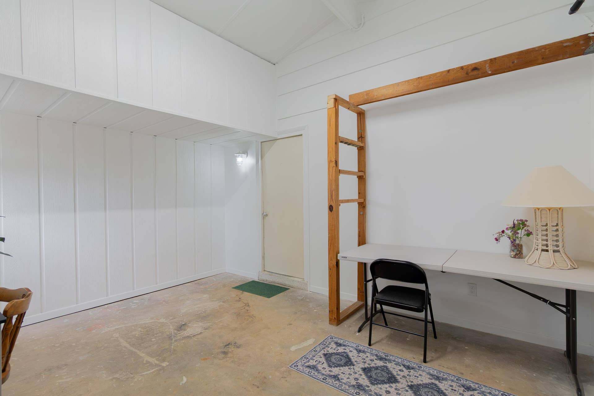Bonus Room under air