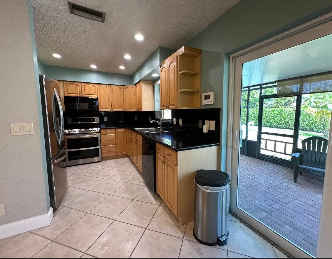 19043 SE Fearnley Drive, Tequesta, FL 33469 9