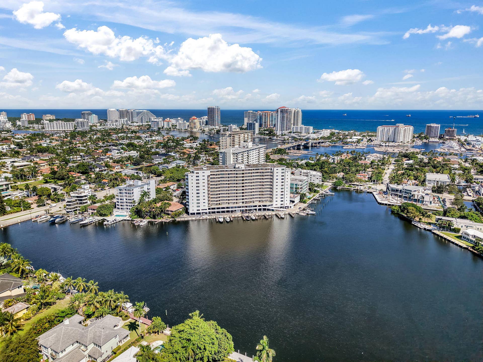 333 SUNSET Drive, #104, Fort Lauderdale, FL 33301 15-web-or-mls-DJI_20261016020843_0628_D