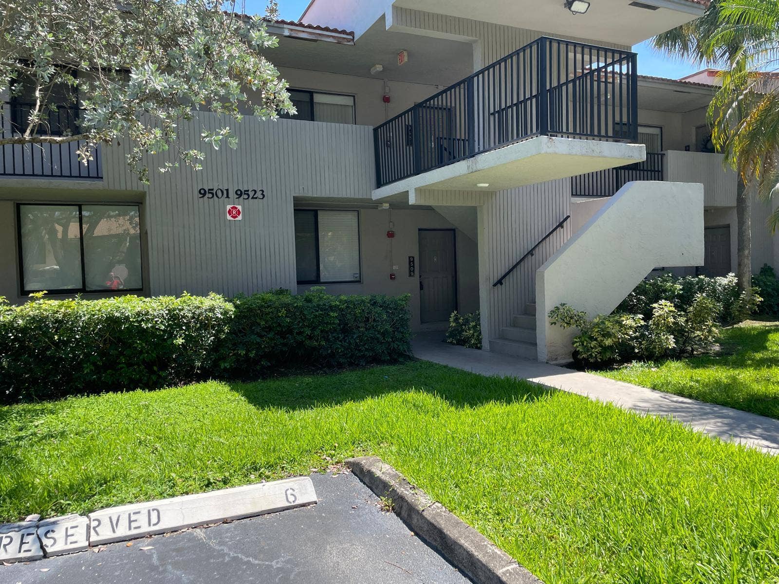 9509 SW 1ST Court, Coral Springs, FL 33071 PHOTO-2026-05-10-15-17-32(38)