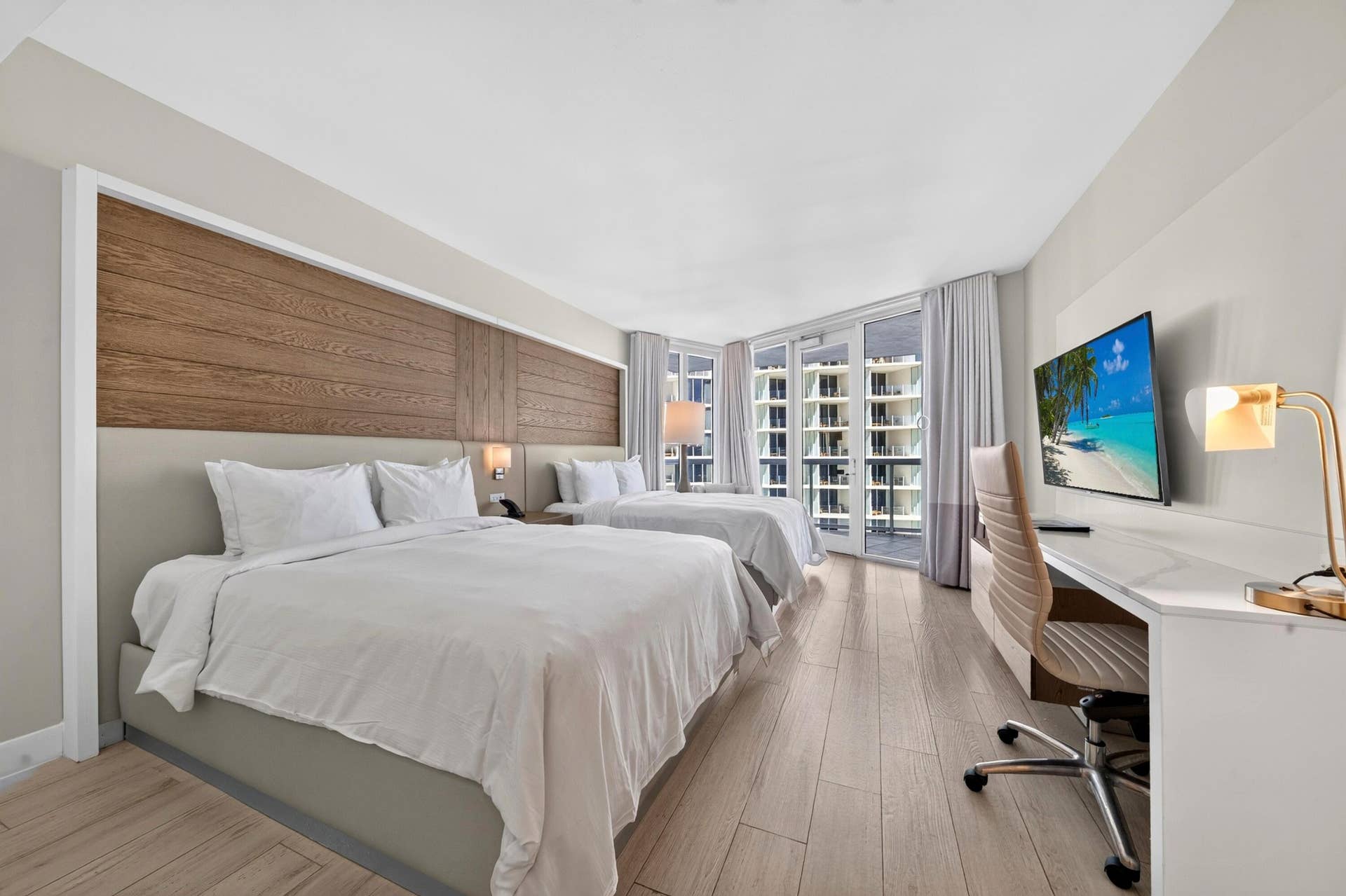 505 N FORT LAUDERDALE BEACH Boulevard, #1112, Fort Lauderdale, FL 33304 004-010-Main Living Area-4000x2664