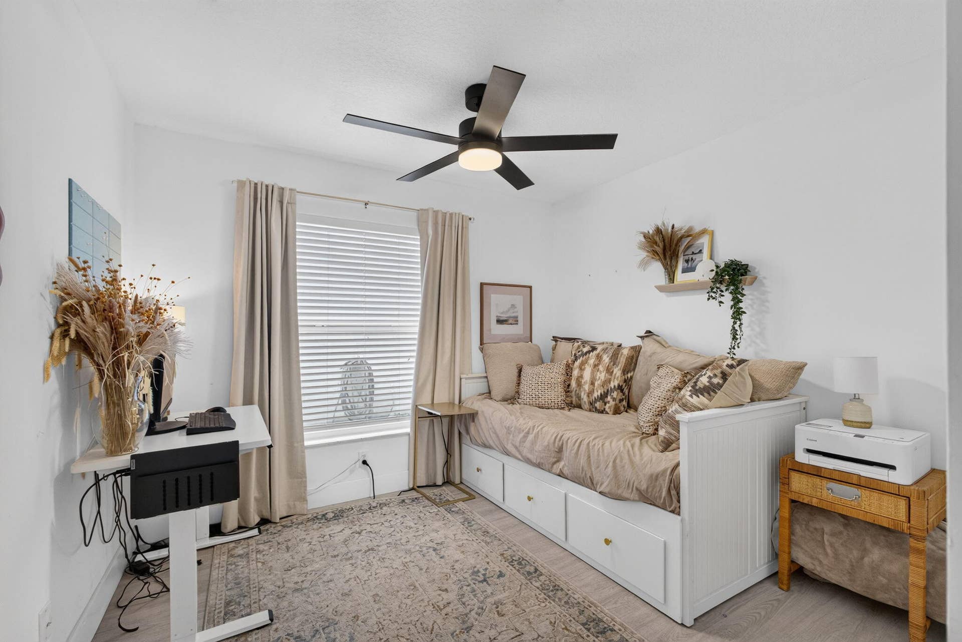 1043 Aspri Way, Riviera Beach, FL 33418 Guest Room Downstairs