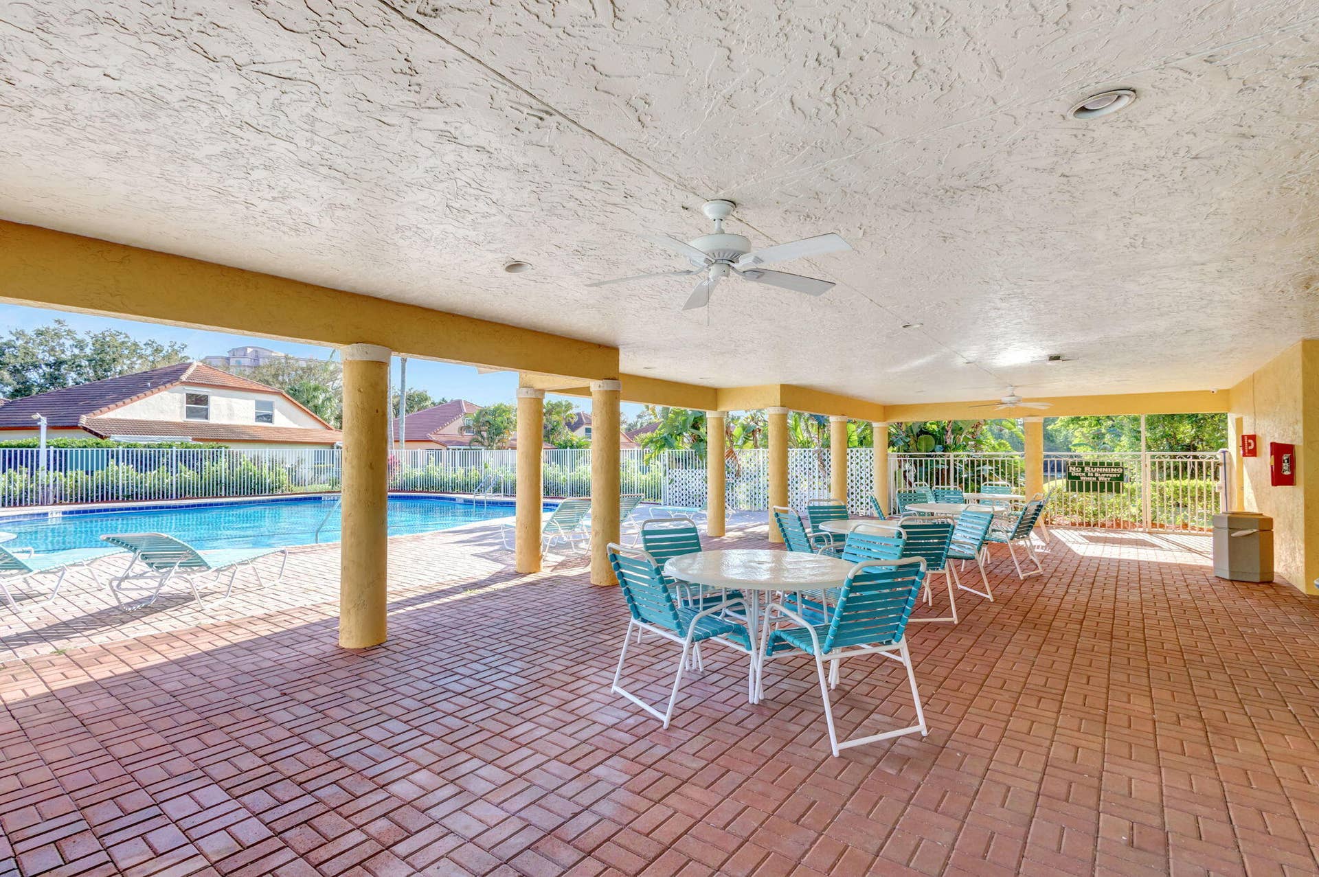 1043 Aspri Way, Riviera Beach, FL 33418 Community