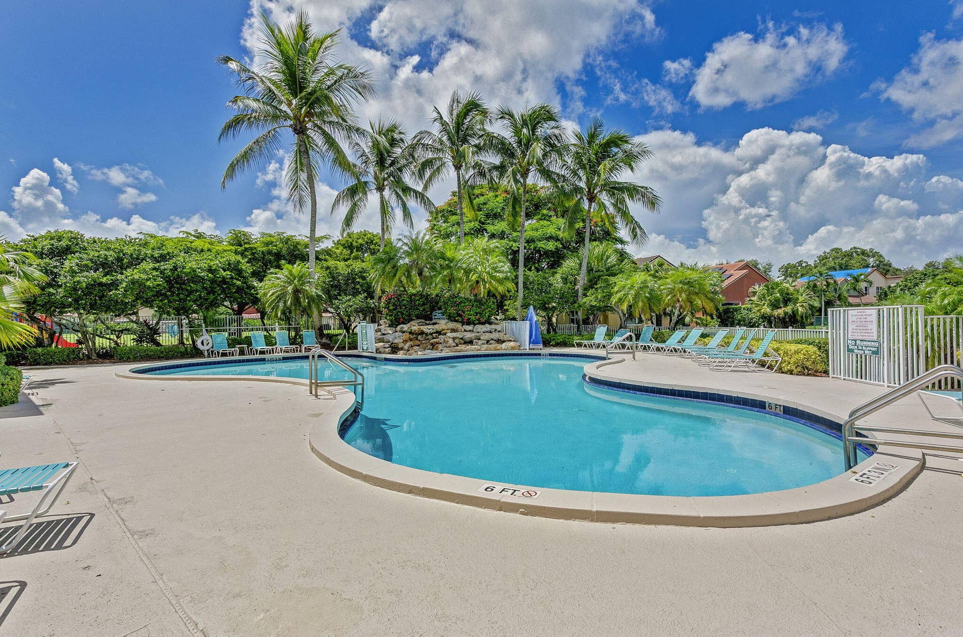1043 Aspri Way, Riviera Beach, FL 33418 Community