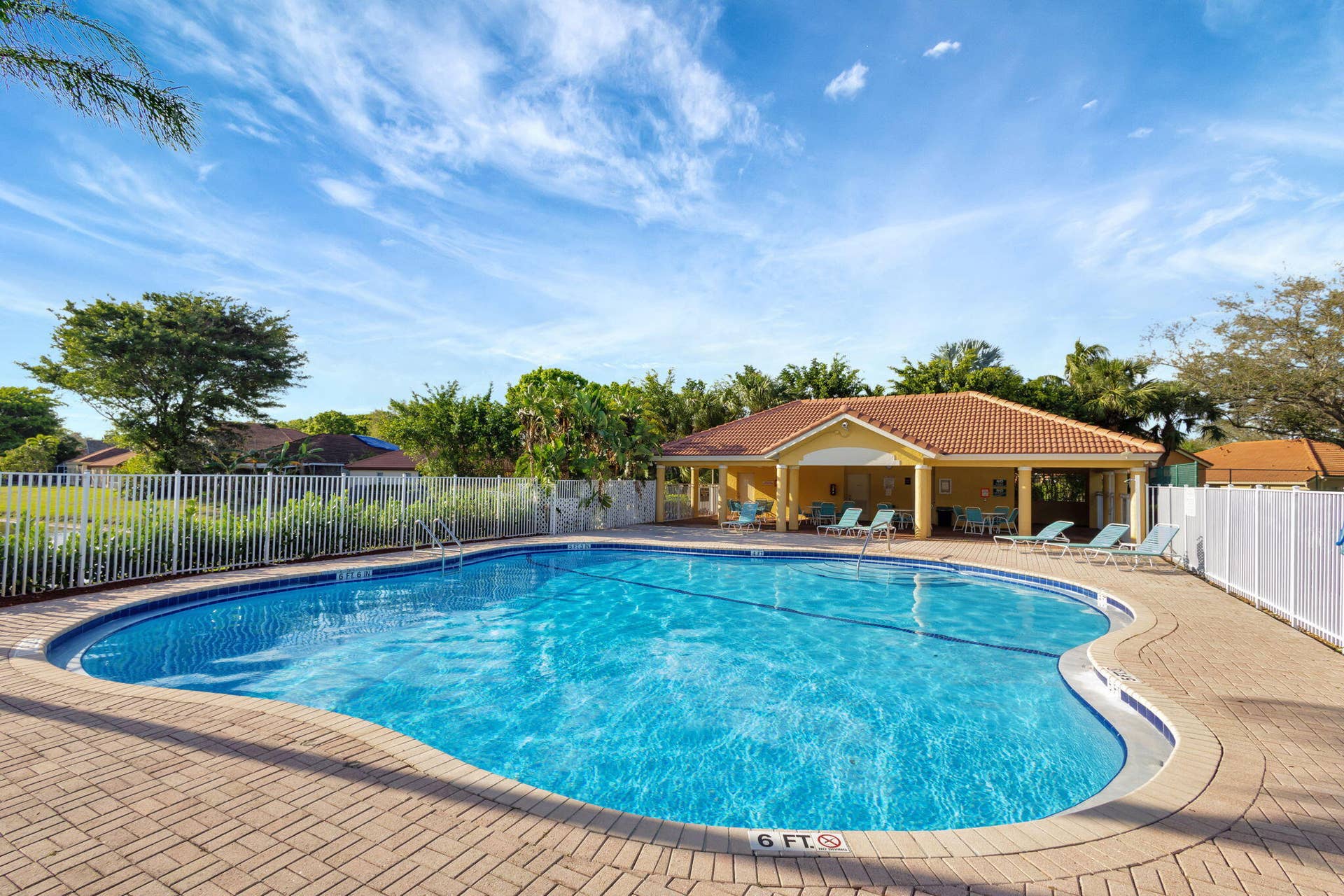 1043 Aspri Way, Riviera Beach, FL 33418 Community