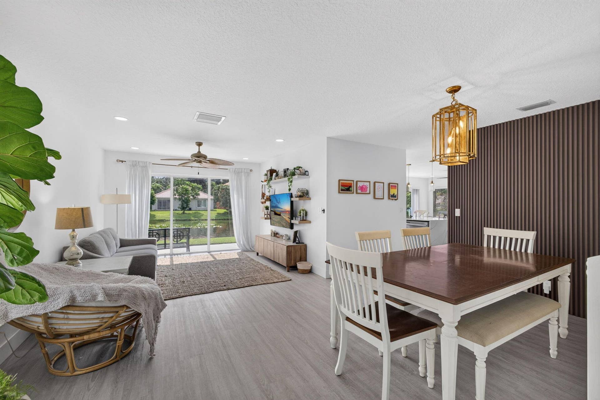 1043 Aspri Way, Riviera Beach, FL 33418 Dining