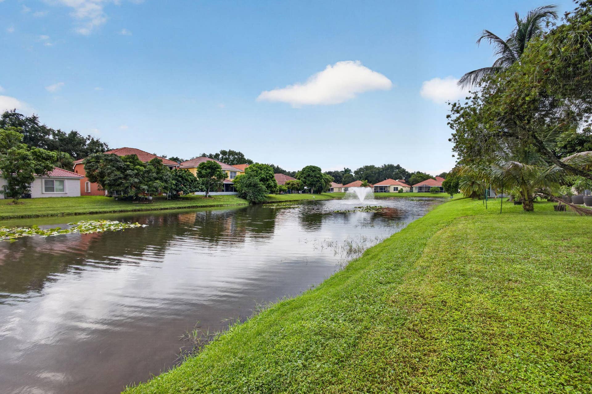1043 Aspri Way, Riviera Beach, FL 33418 Backyard View