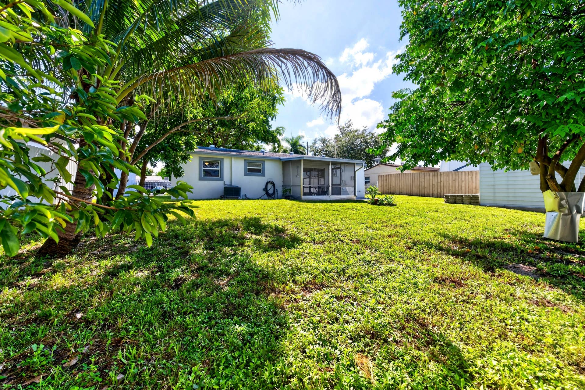 4821 SW 18TH Street, Fort Lauderdale, FL 33317 Backyard