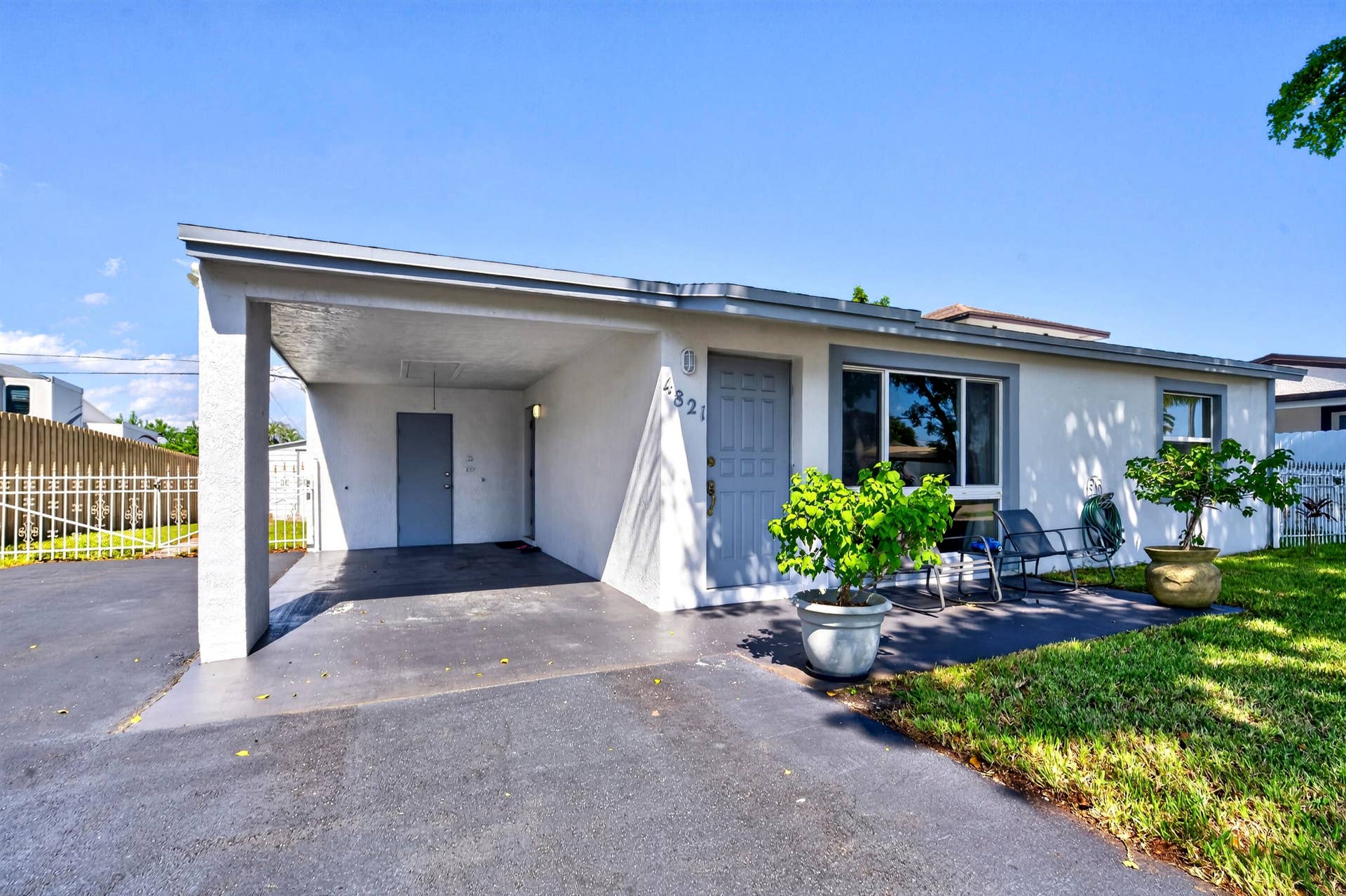 4821 SW 18TH Street, Fort Lauderdale, FL 33317 Front