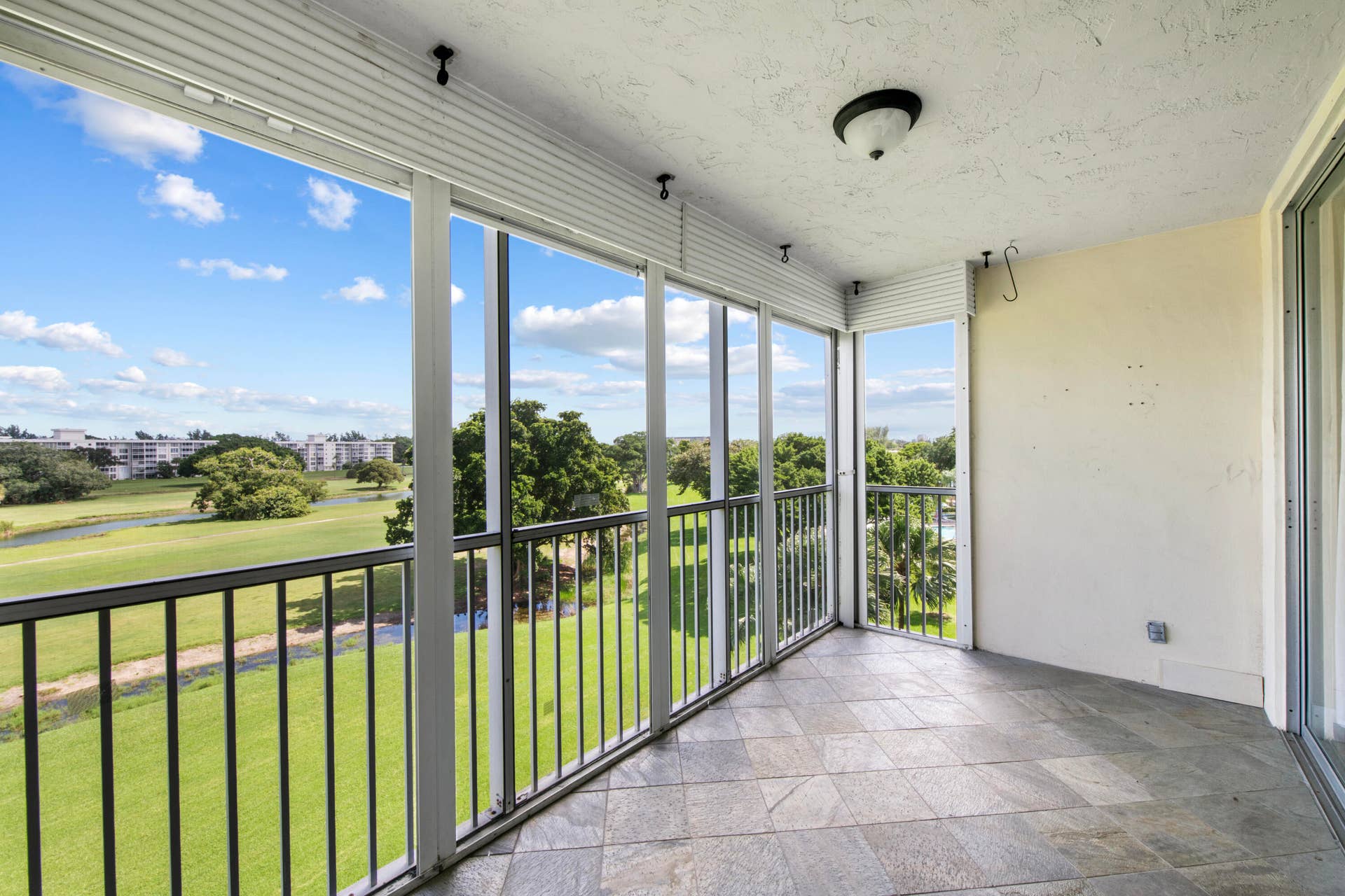 2851 S PALM AIRE Drive, #503, Pompano Beach, FL 33069 DSC_9143