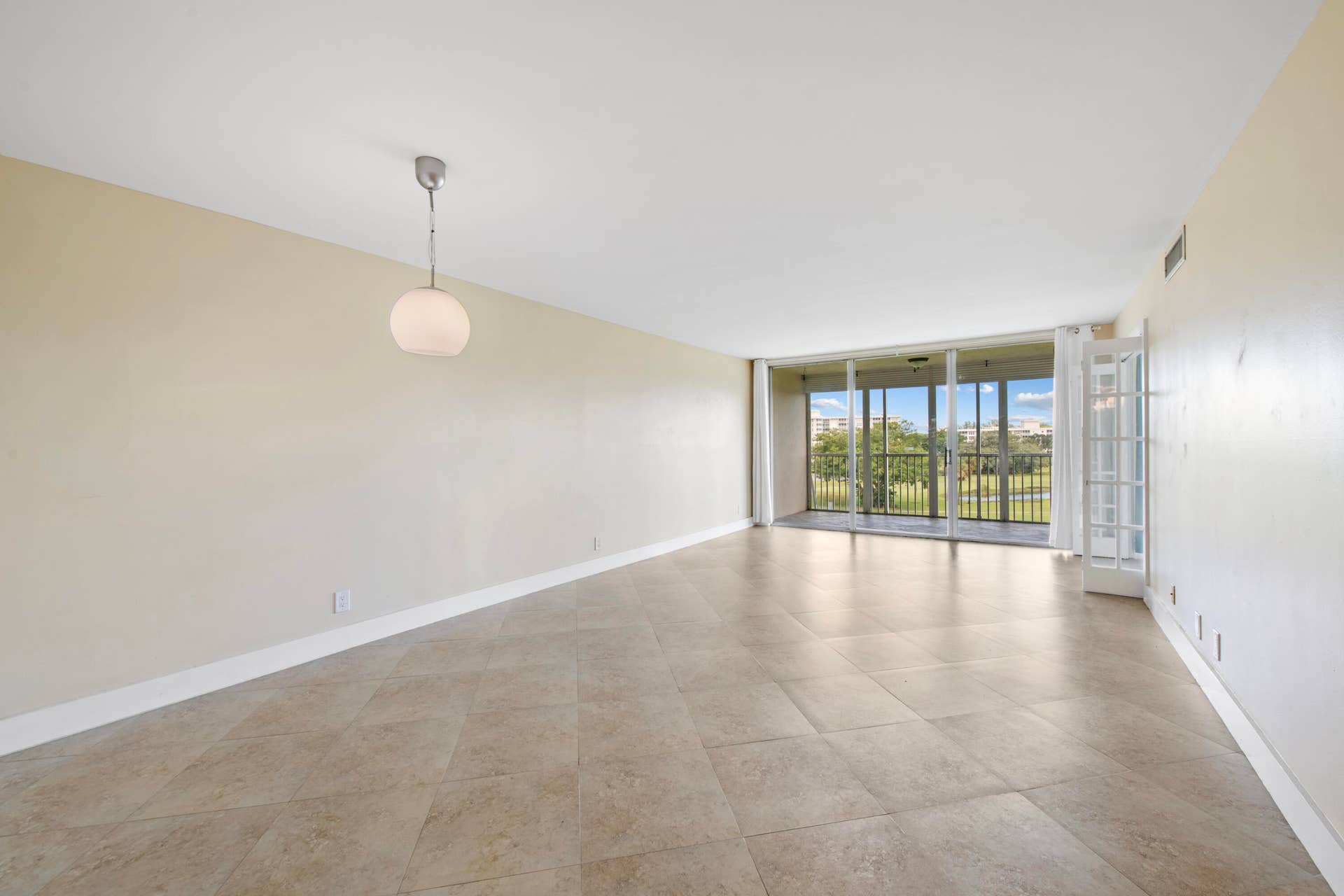 2851 S PALM AIRE Drive, #503, Pompano Beach, FL 33069 DSC_9165
