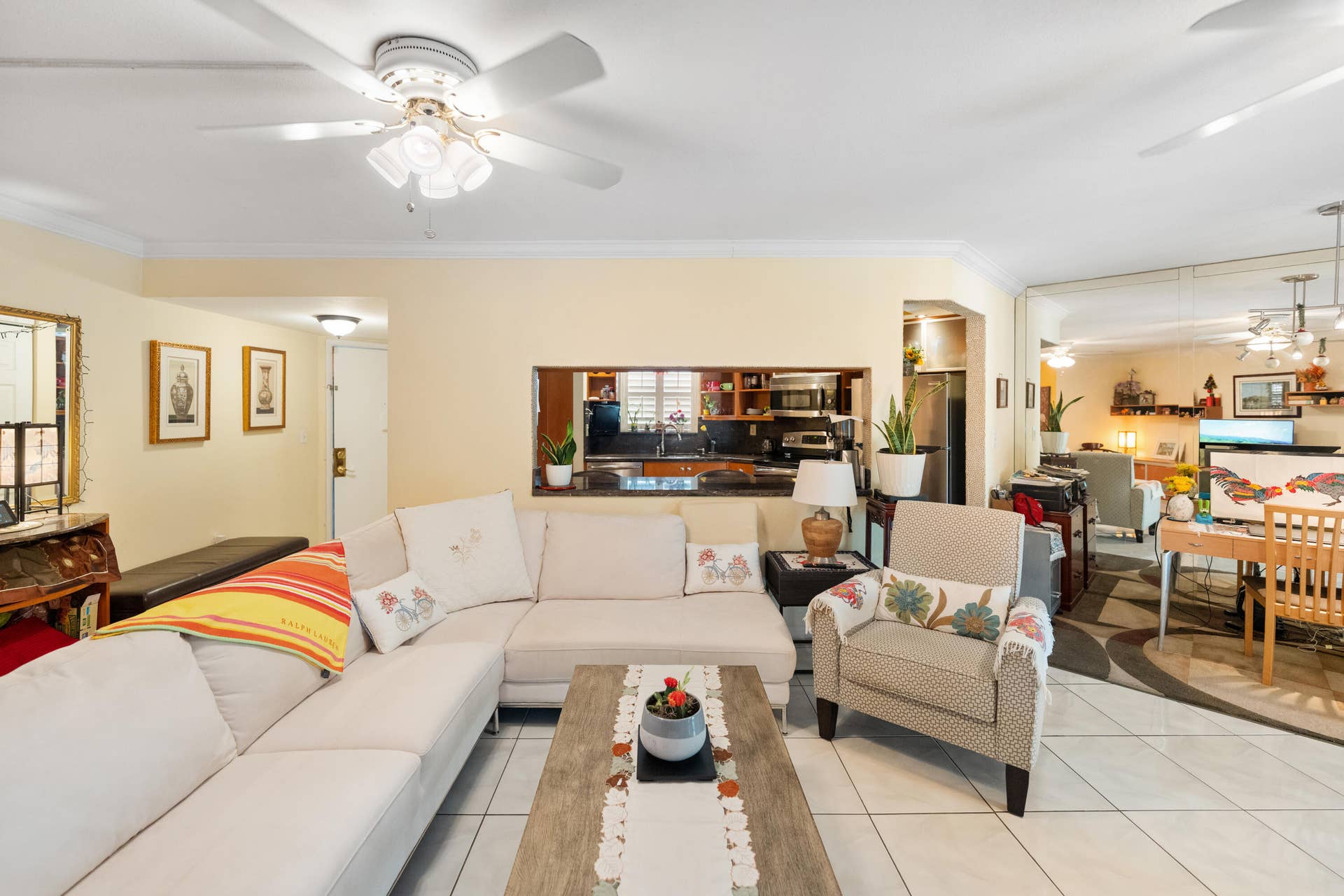 6555 W BROWARD Boulevard, #403, Plantation, FL 33317 Dining/Living Room