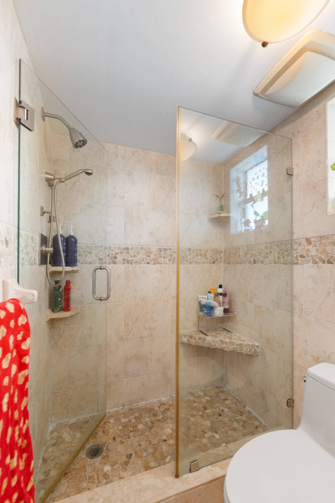 6555 W BROWARD Boulevard, #403, Plantation, FL 33317 Shower room