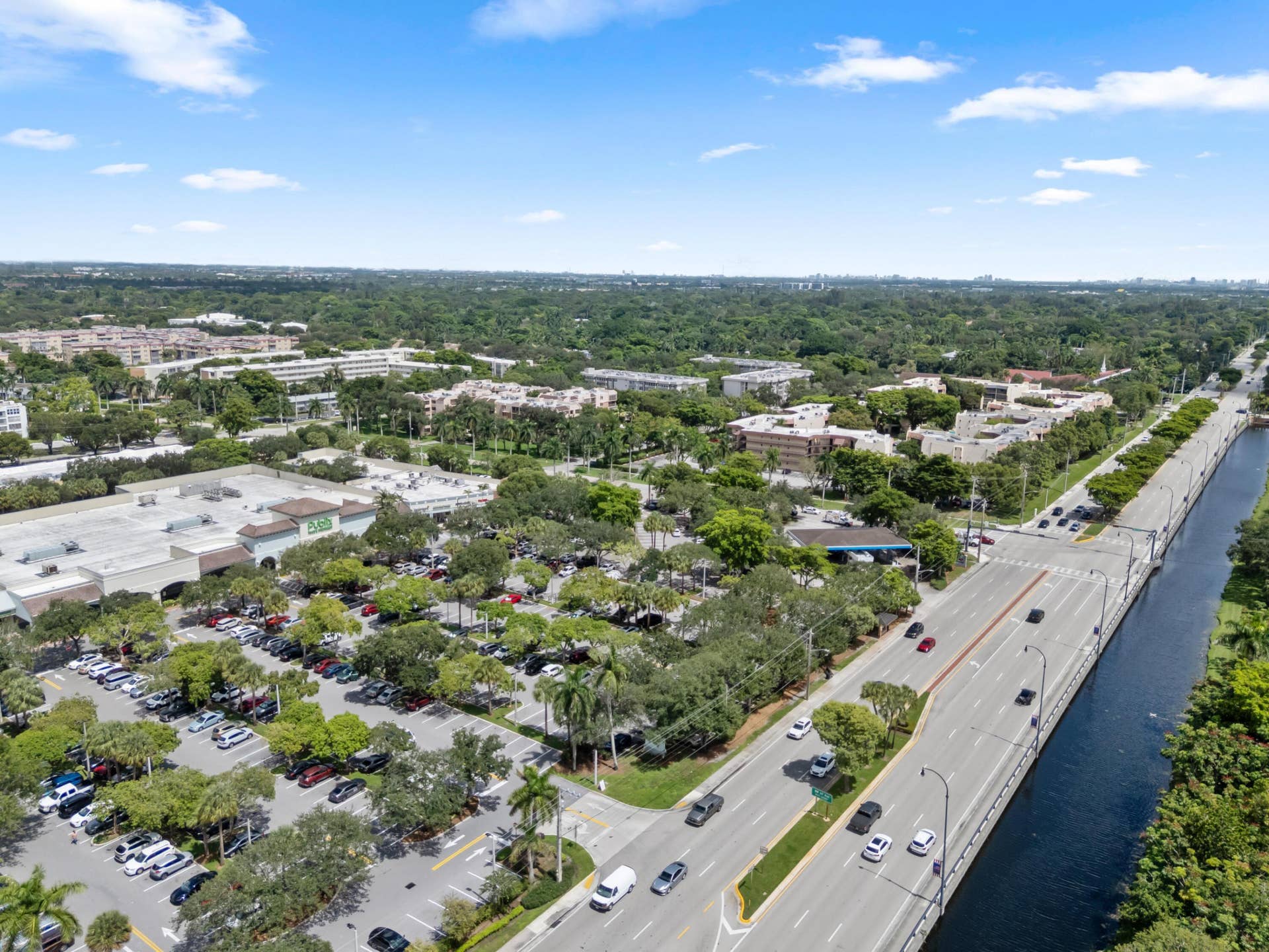 6555 W BROWARD Boulevard, #403, Plantation, FL 33317 Aerial View- Neighborhood Overview