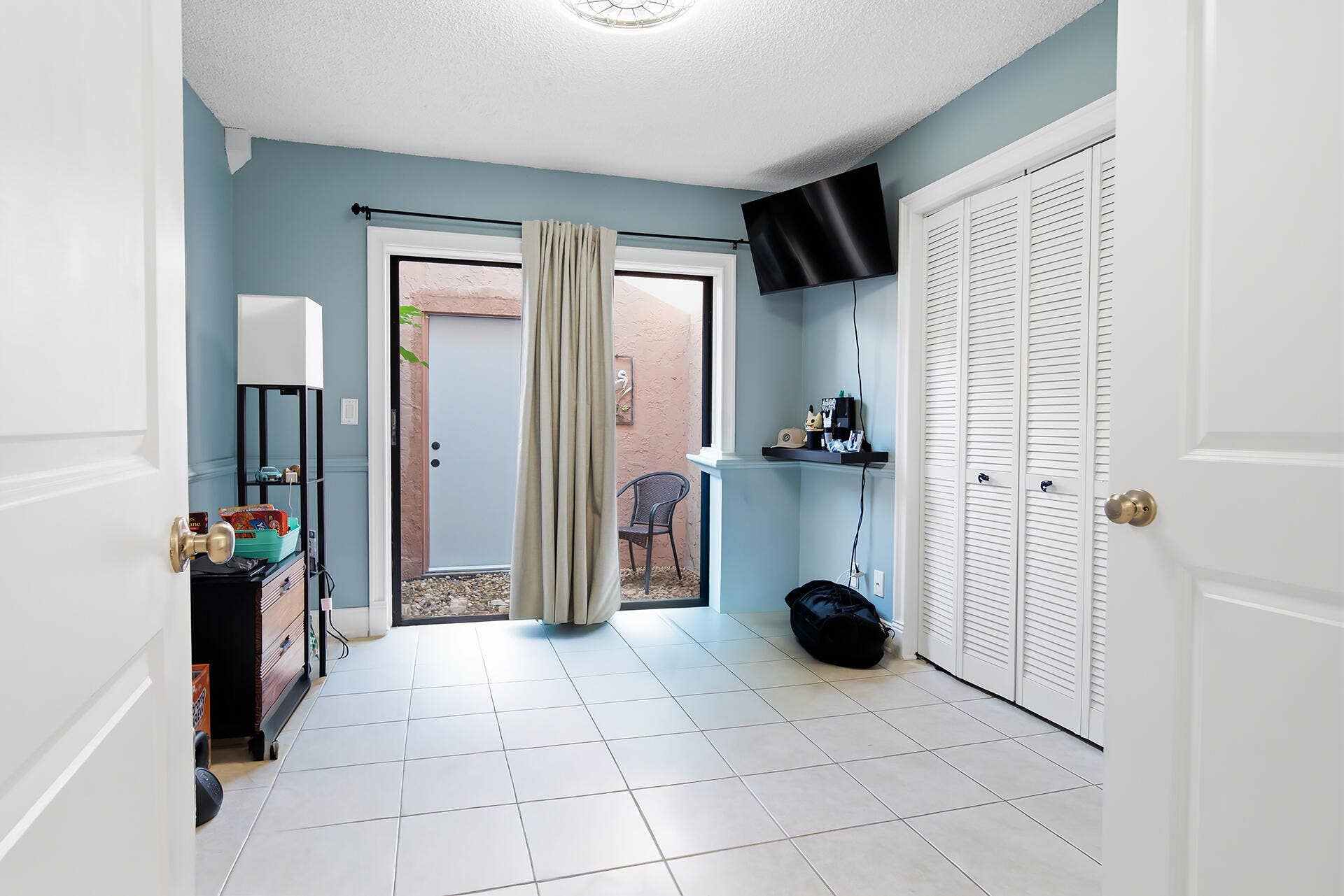 3rd Room / Office