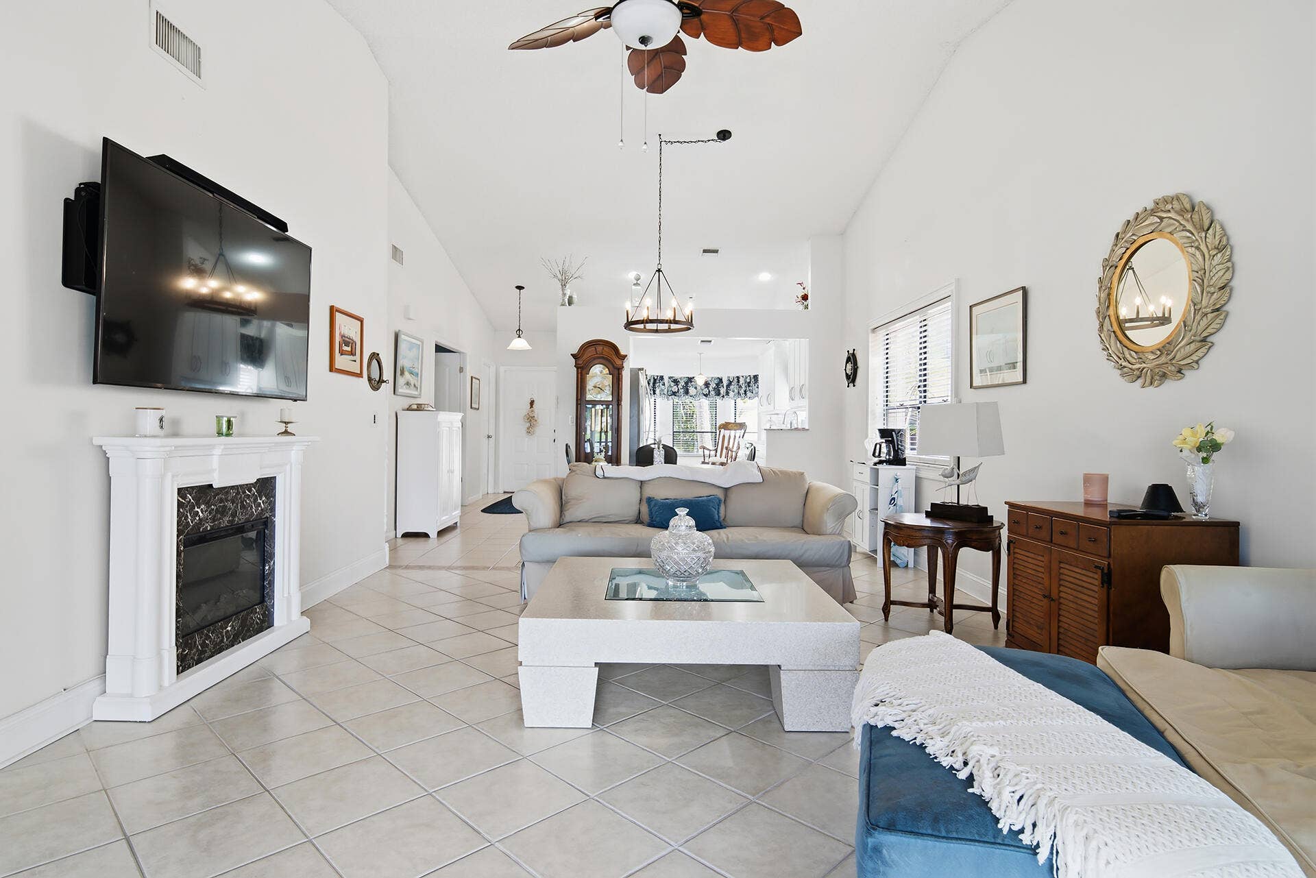 Living & Dining Room