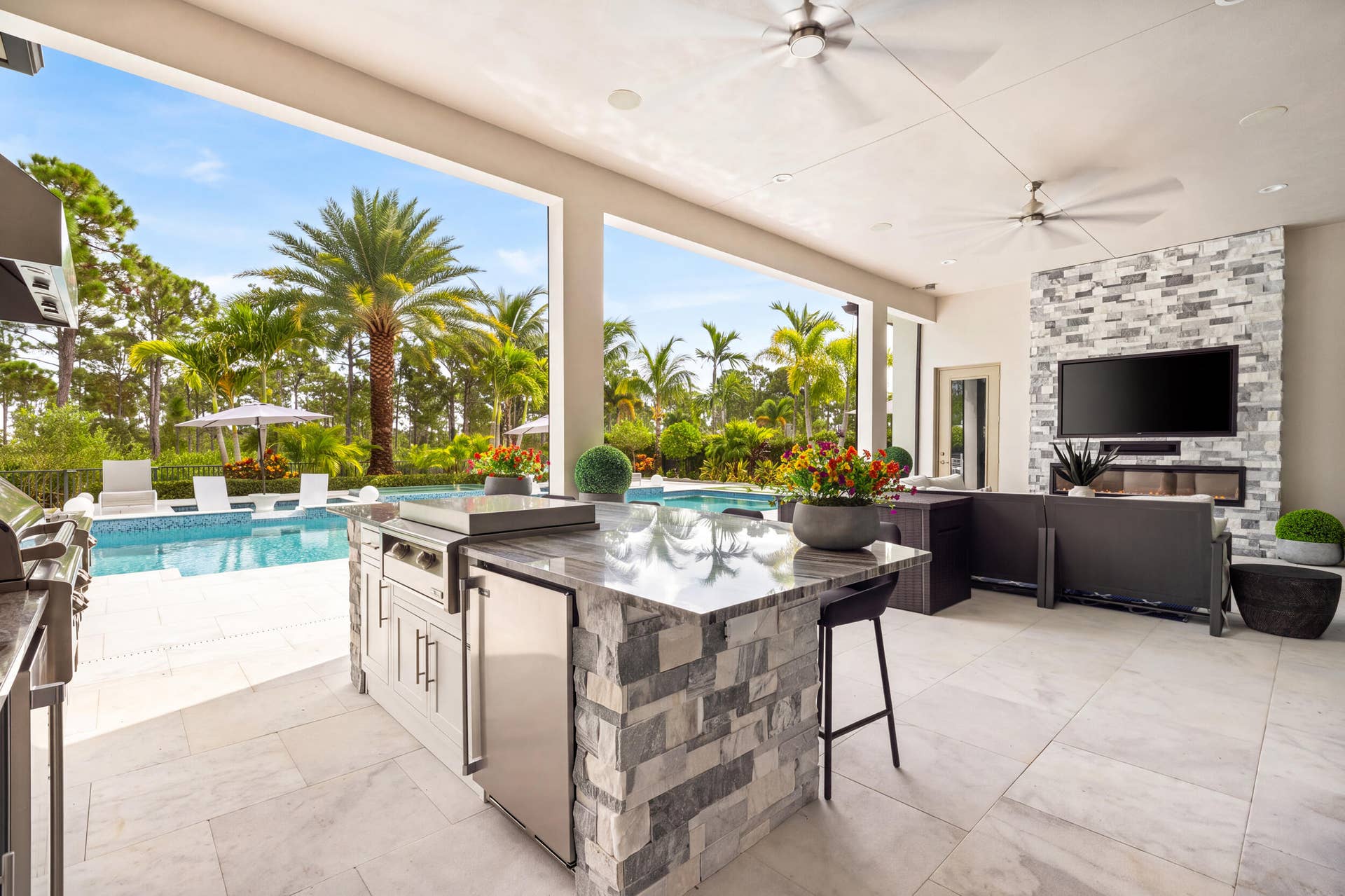 19743 SE Gallberry Drive, Jupiter, FL 33458 Summer Kitchen