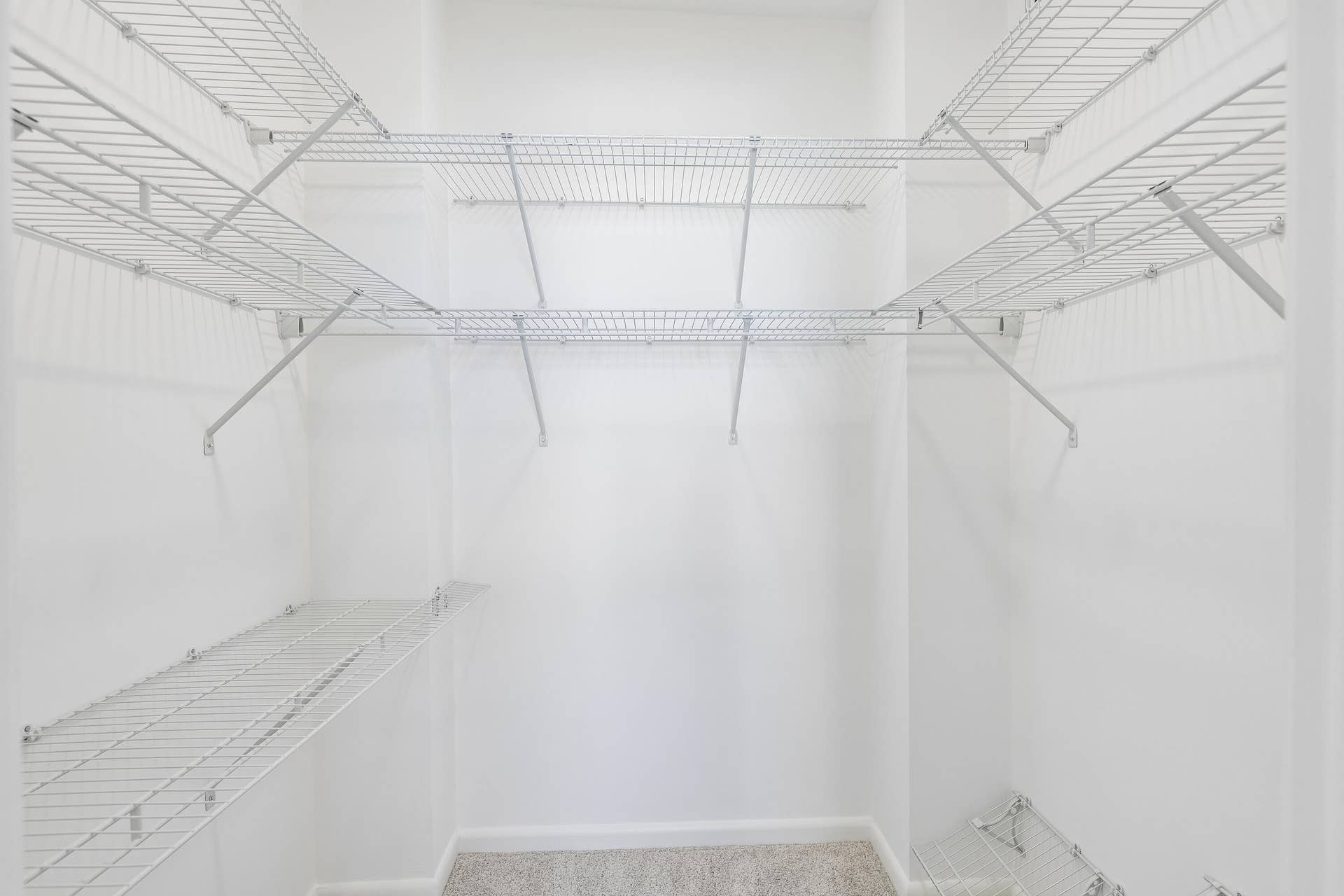 711 N Birch Road, #204, Fort Lauderdale, FL 33304 Large Walk-in closet