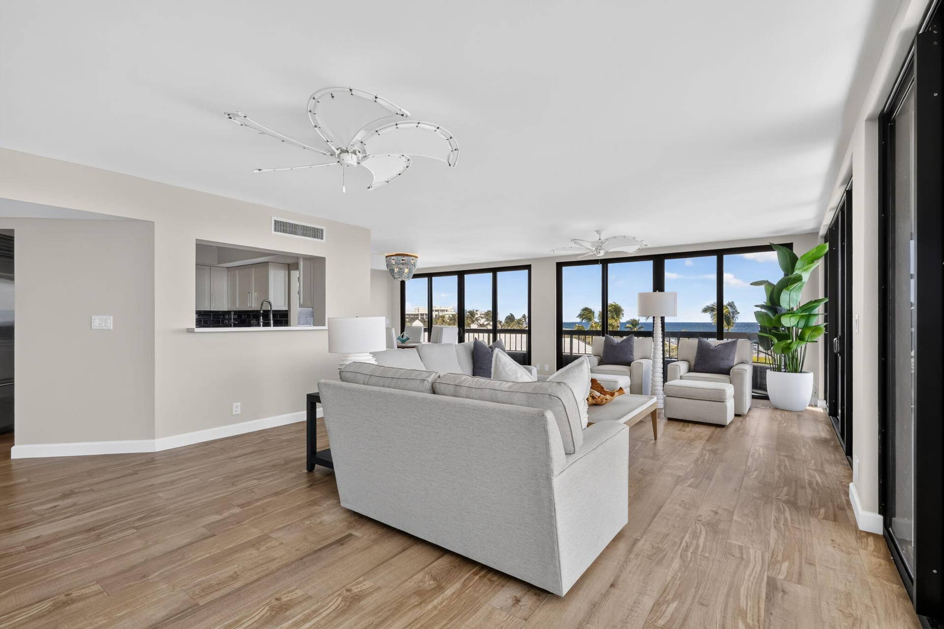 120 S Ocean Boulevard, #4A, Delray Beach, Delray Beach, FL 33483 20-web-or-mls-028__14A8214