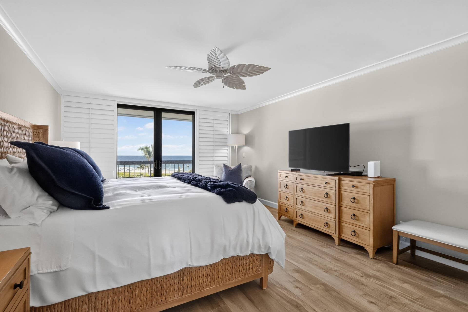 120 S Ocean Boulevard, #4A, Delray Beach, Delray Beach, FL 33483 24-web-or-mls-013__14A8119