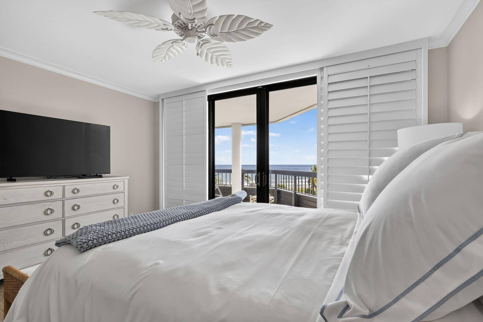 120 S Ocean Boulevard, #4A, Delray Beach, Delray Beach, FL 33483 33-web-or-mls-030__14A8179