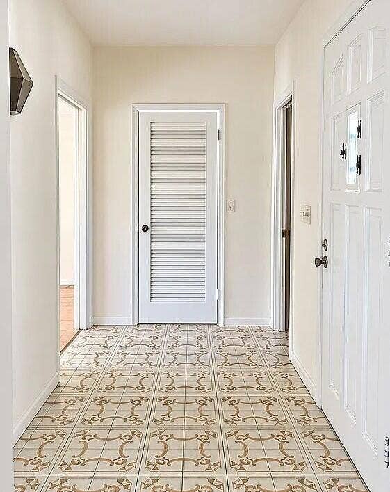 336 Tequesta Drive, Jupiter, FL 33469 42c3dc2e-9385-4bb2-bfc7-53ec4b9d8c91
