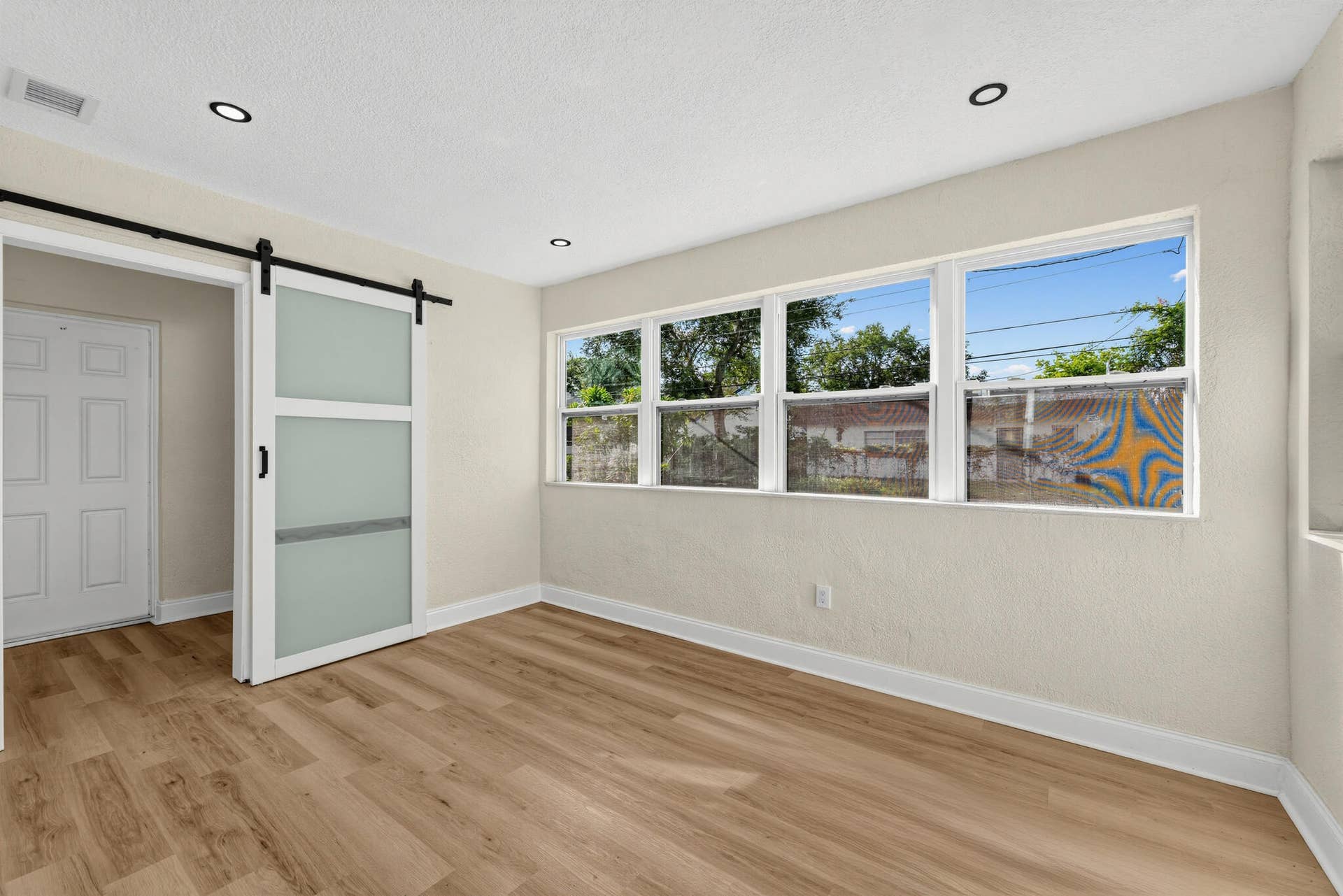 3040 NW 8TH Place, Fort Lauderdale, FL 33311 25