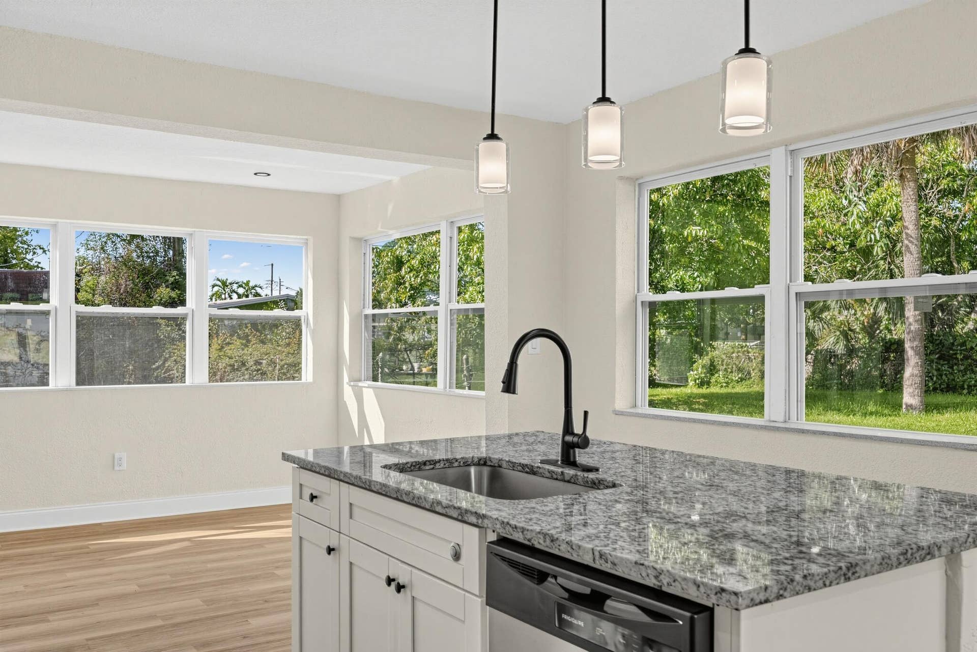 3040 NW 8TH Place, Fort Lauderdale, FL 33311 12