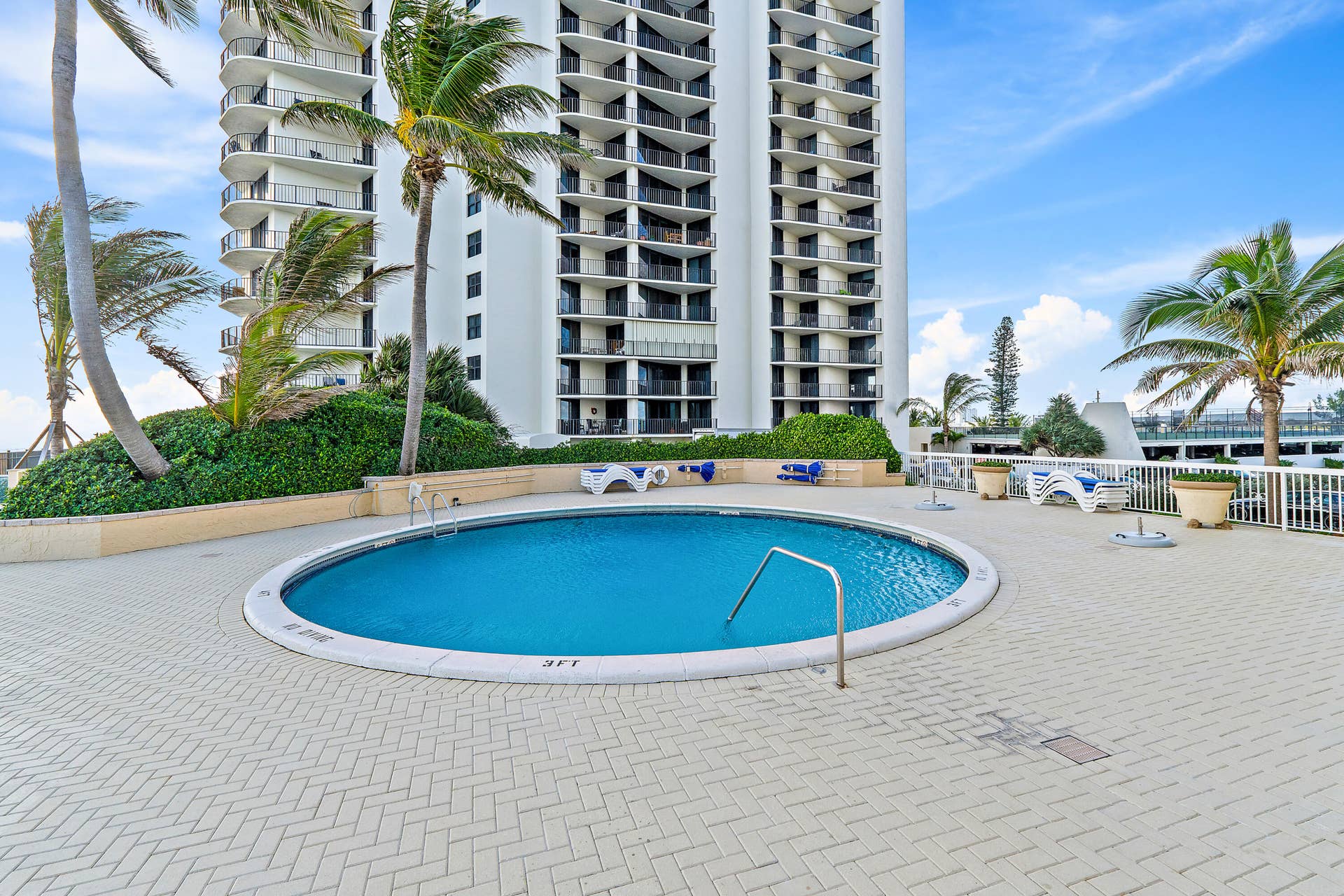 5440 N OCEAN Drive, #PH205, Singer Island, FL 33404 084-5440NOceanDr-PH205-SingerIsland-FULL