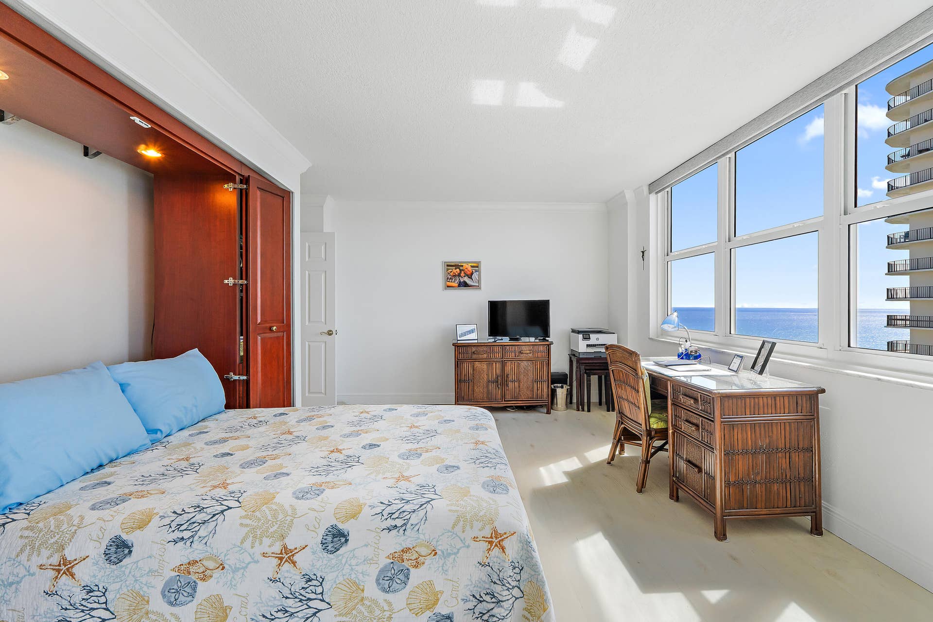5440 N OCEAN Drive, #PH205, Singer Island, FL 33404 069-5440NOceanDr-PH205-SingerIsland-FULL