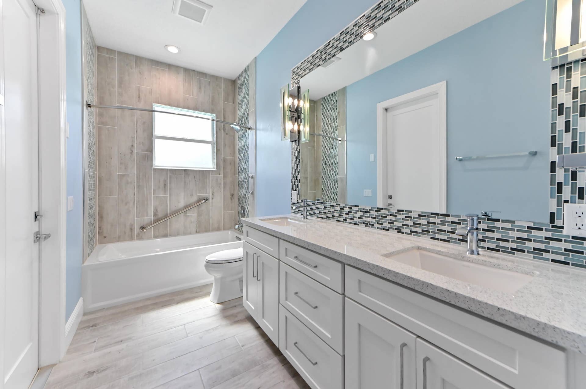 24 bathroom 01
