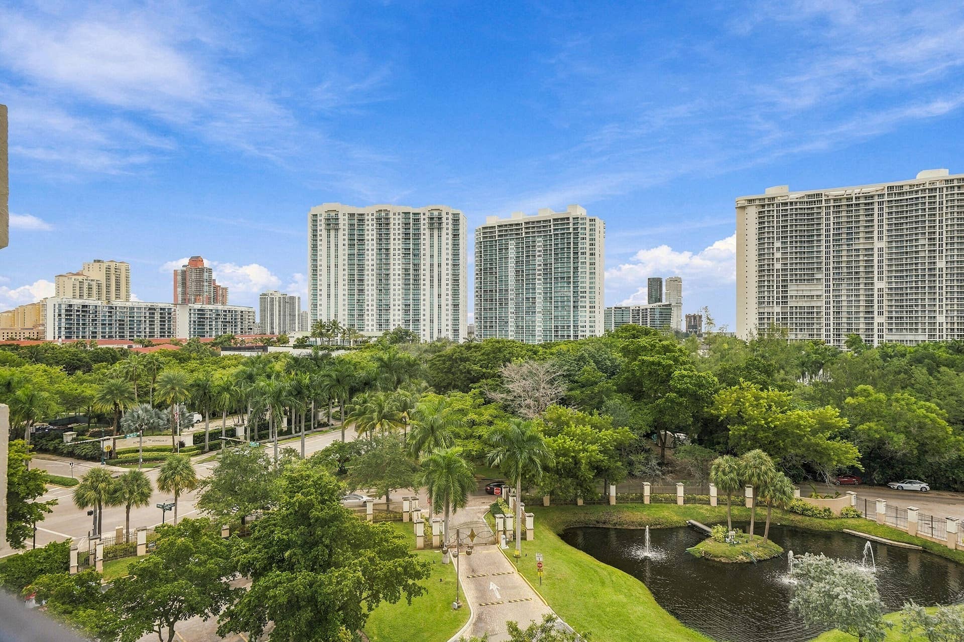18181 NE 31ST Court, #804, Aventura, FL 33160 19_dsc07855