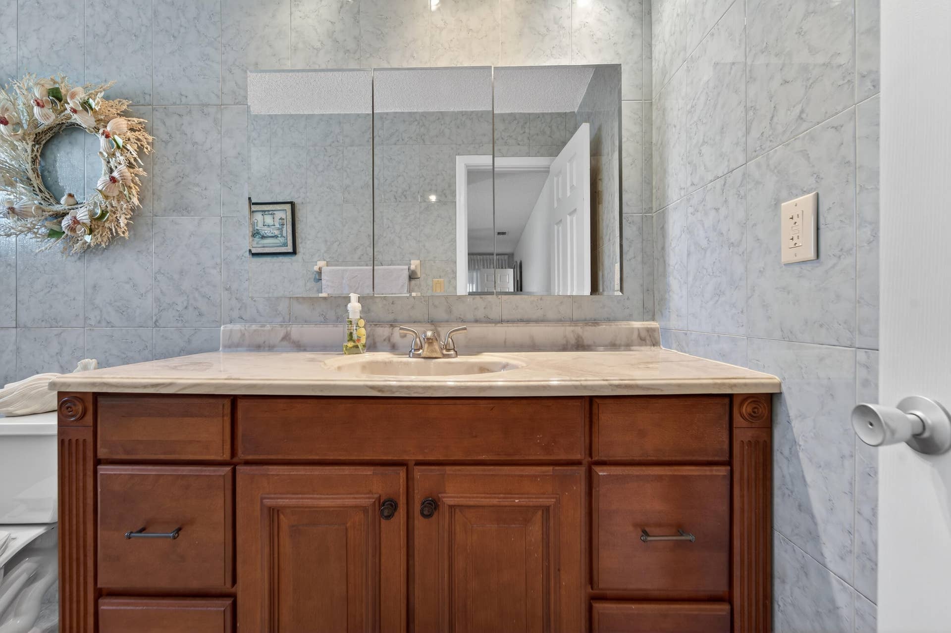 1601 SW 18TH Street SW, Boynton Beach, FL 33426 Master Bathroom