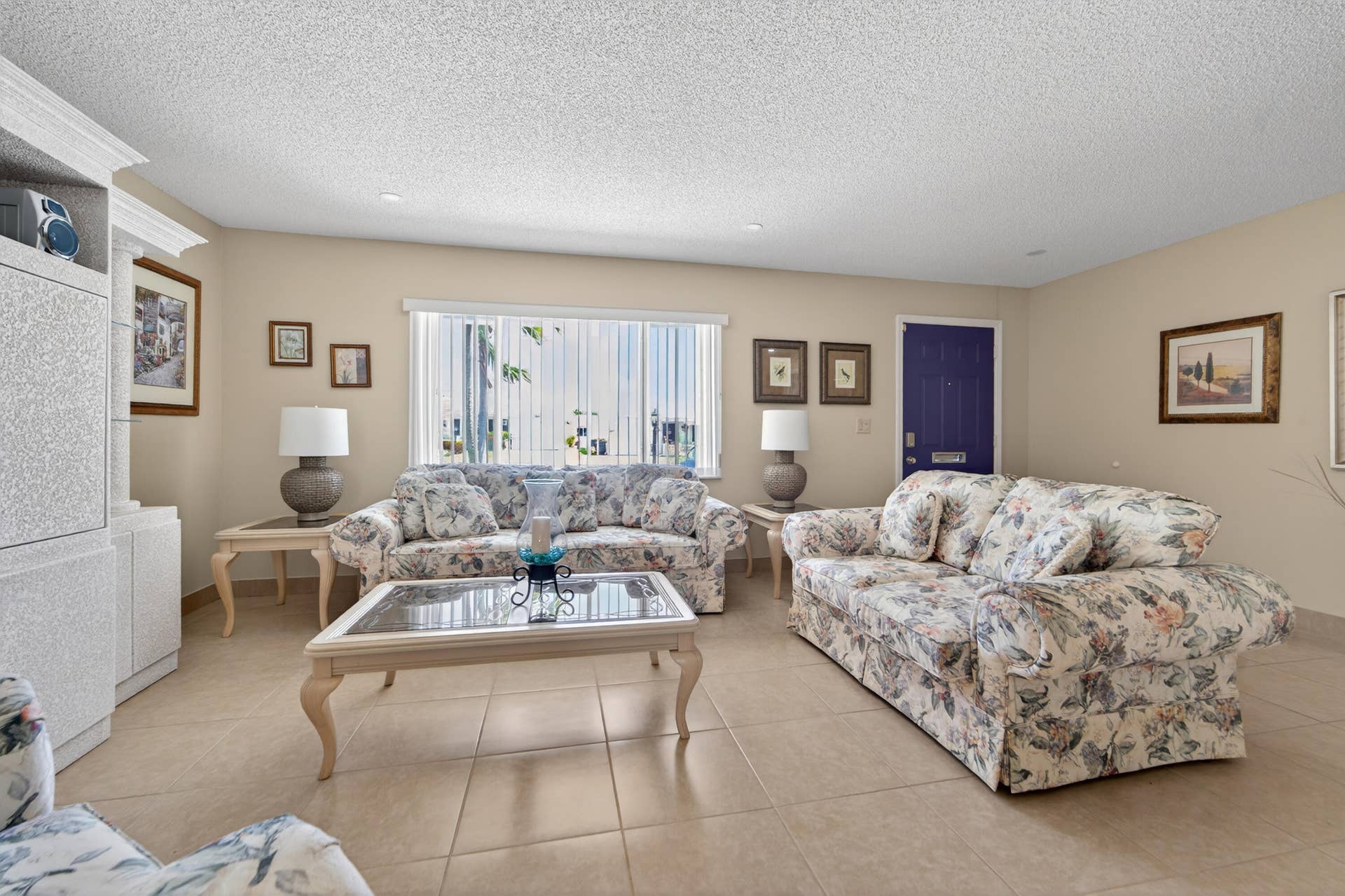 1601 SW 18TH Street SW, Boynton Beach, FL 33426 Living Room