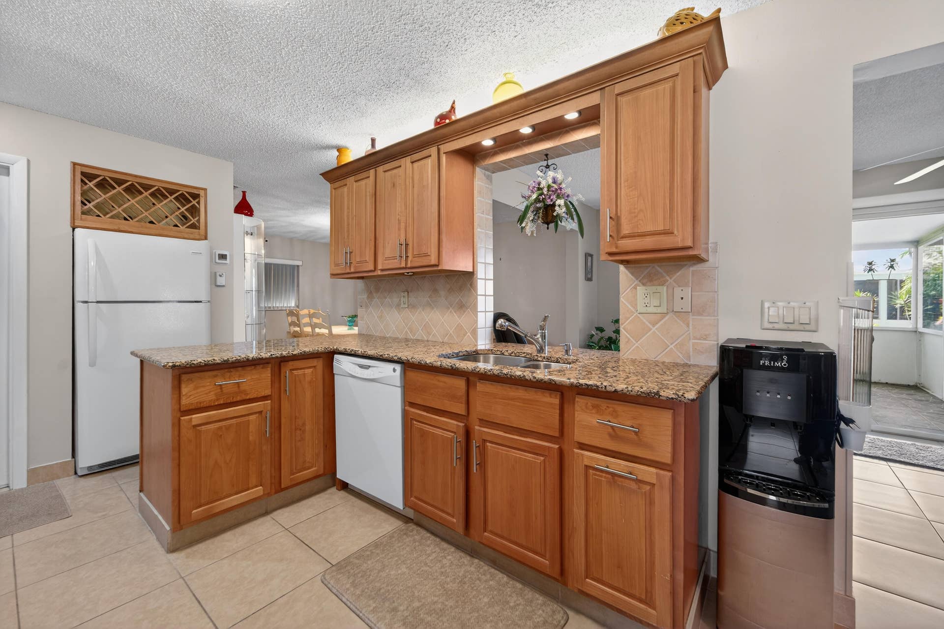 1601 SW 18TH Street SW, Boynton Beach, FL 33426 Renovated Kitchen